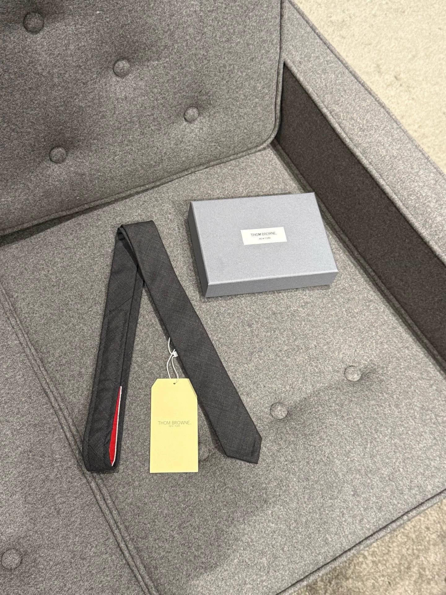 Thom Browne Thom Browne Charcoal Gray Classic Solid Wool Tie Size ONE SIZE - 1 Thumbnail