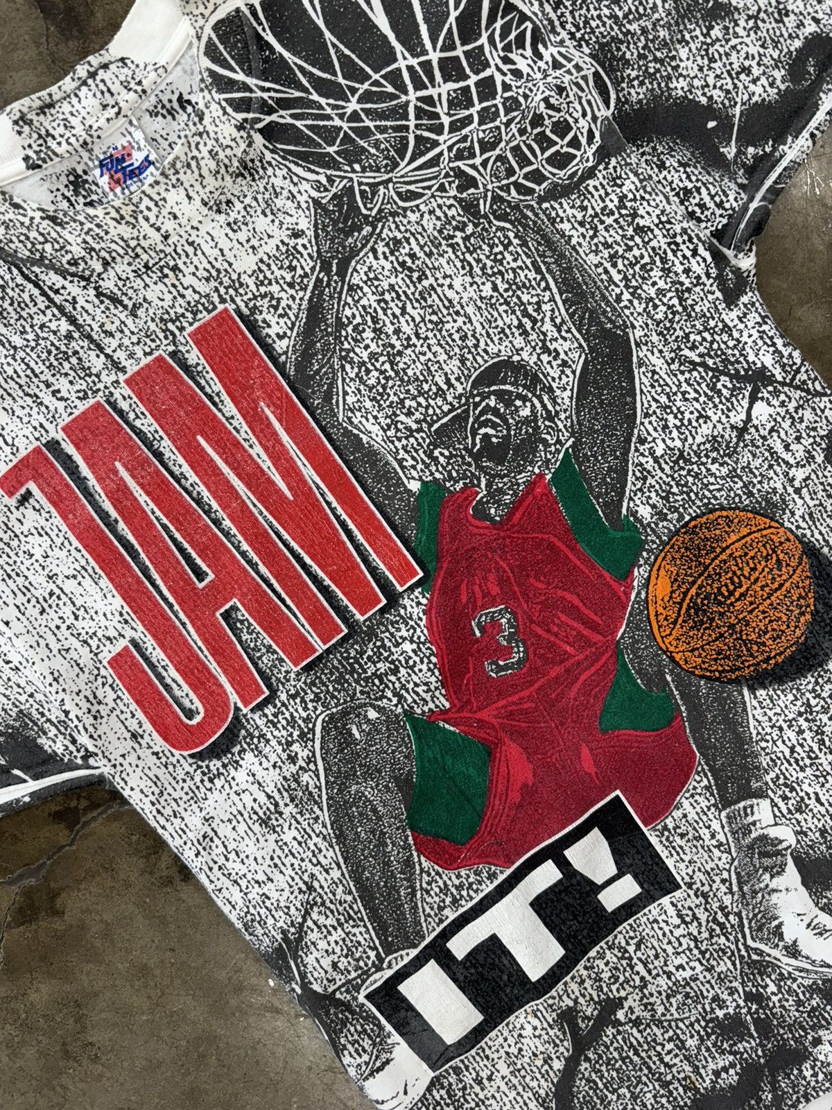 NBA × Vintage Vintage NBA Basketball JAM It AOP Dunk Tee Medium Size US M / EU 48-50 / 2 - 1 Thumbnail