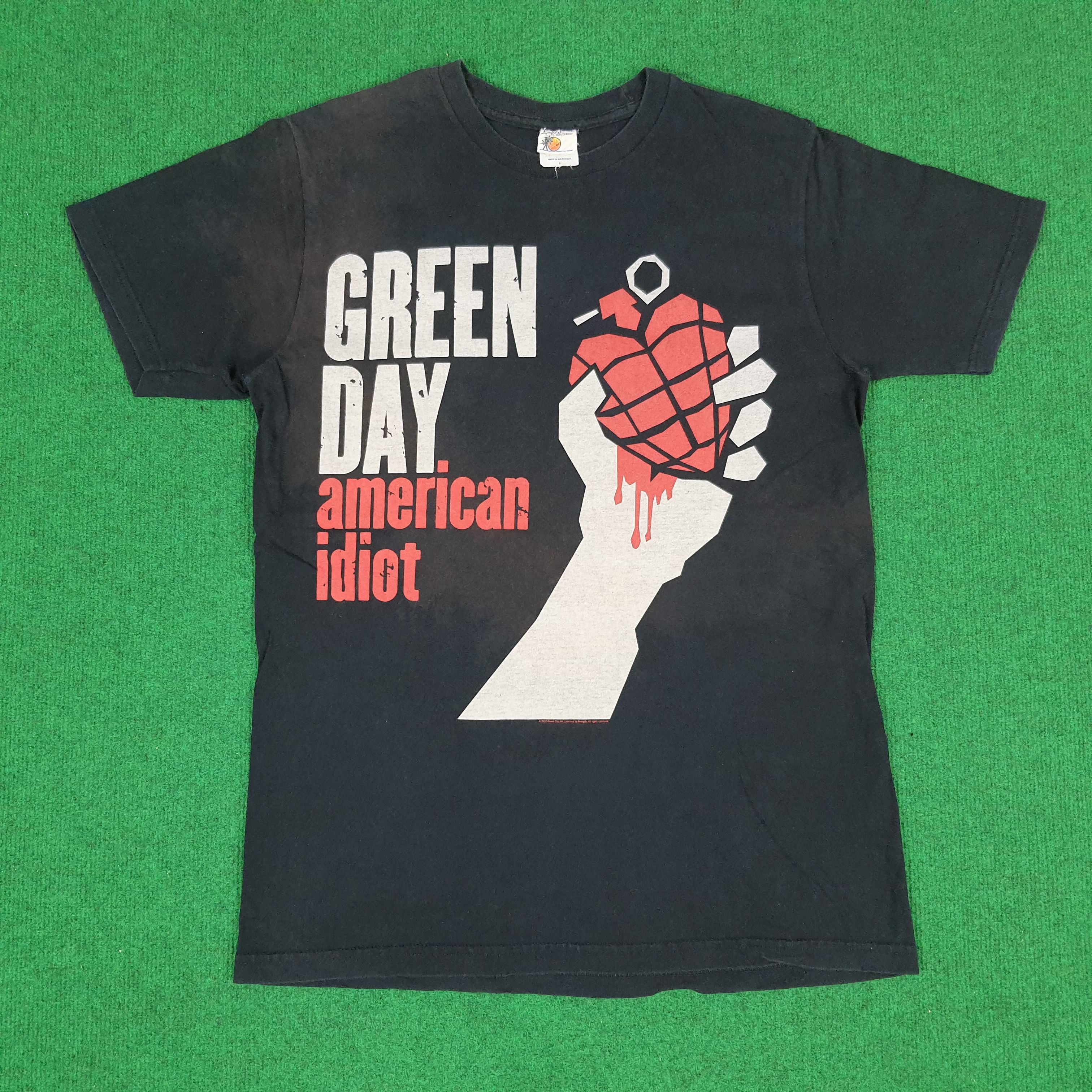 Band Tees Vintage Greenday American Idiot Rock Band T-shirt Size US M / EU 48-50 / 2 - 1 Thumbnail