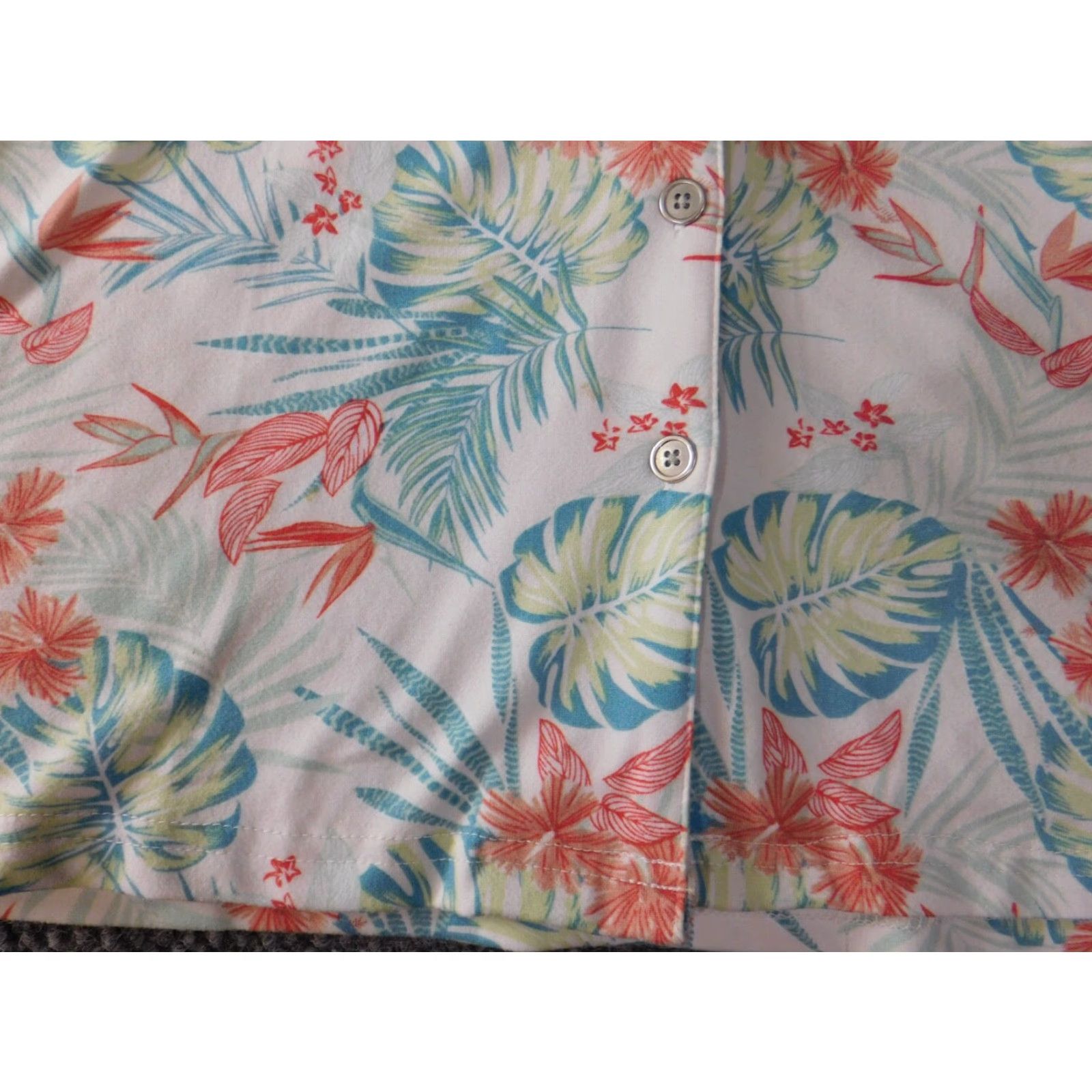 Vintage Ink + Ivy Womens Button-Up Shirt L Blue Floral Short Sleeve Collared Knit Polyester Spandex Stretch Casual Vintage? No (Vintage: No). Size L / US 10 / IT 46 - 4 Thumbnail