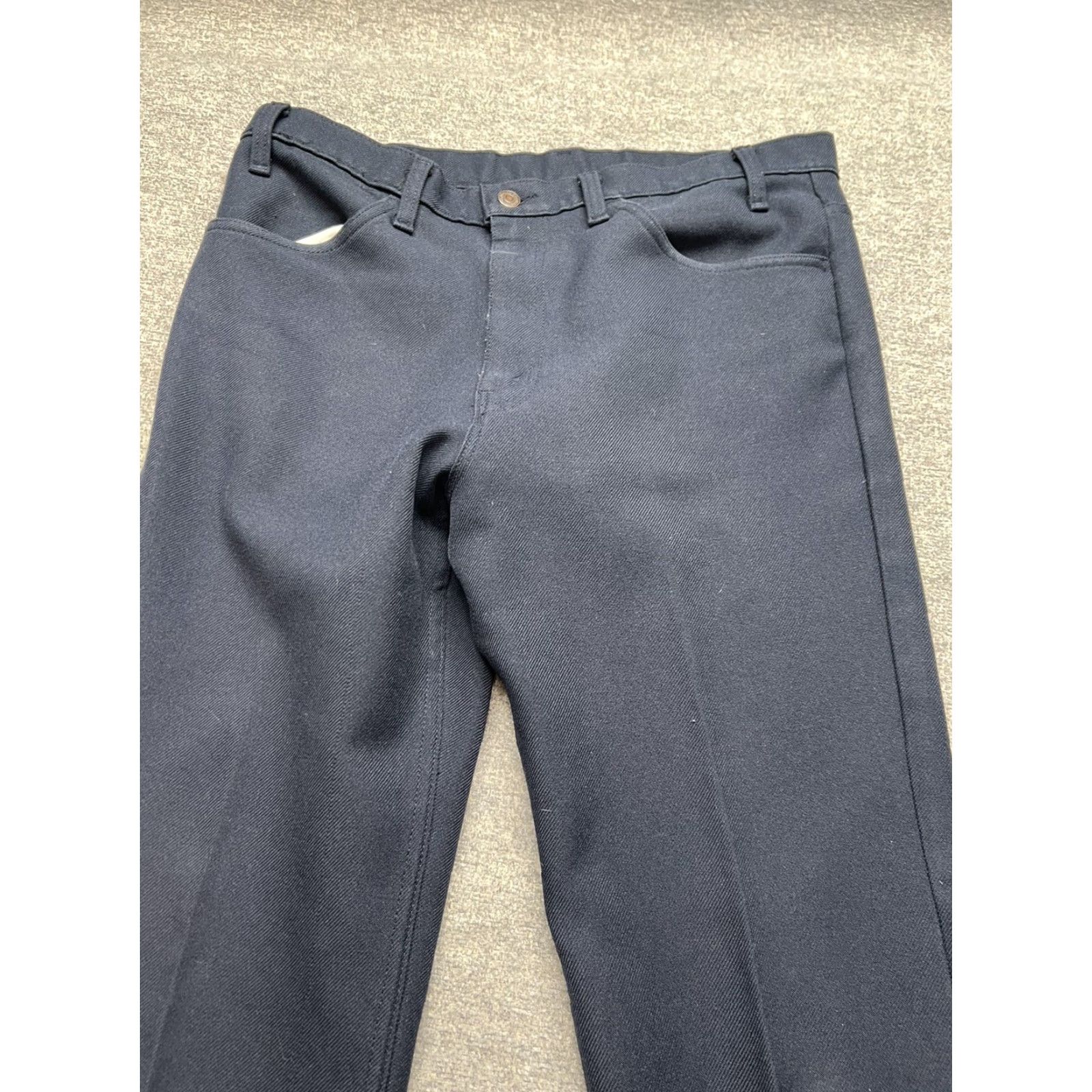 Levi's VINTAGE Levi's Action Slacks Navy Blue Polyester Pants USA 35x32 Mens Pants Straight Front 35 Regular Size NS Blue 1980s Size US 35 - 2 Thumbnail
