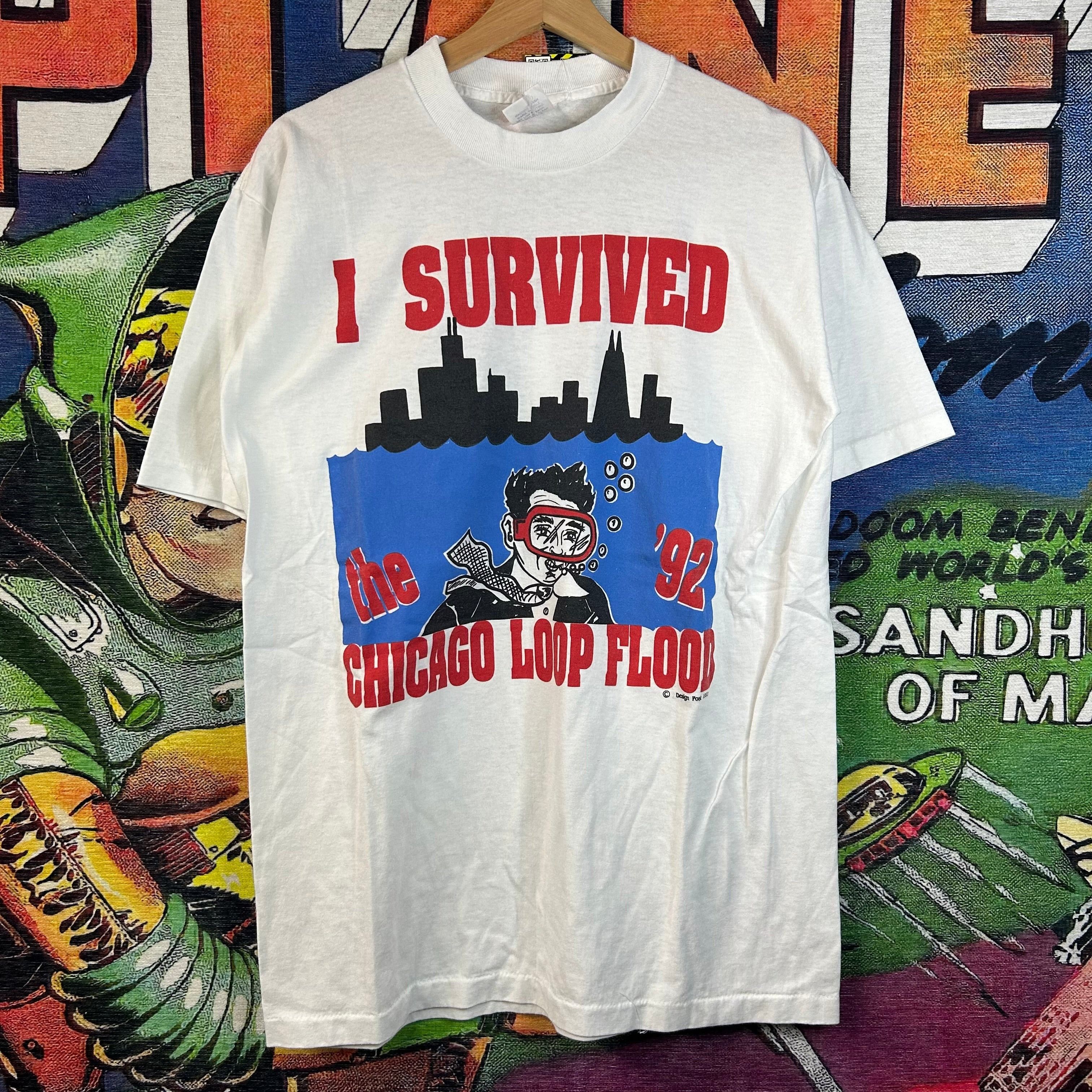 Vintage Vintage 90s ‘I Survived Chicago Loop Flood’ Tee Size XL Size US XL / EU 56 / 4 - 1 Thumbnail