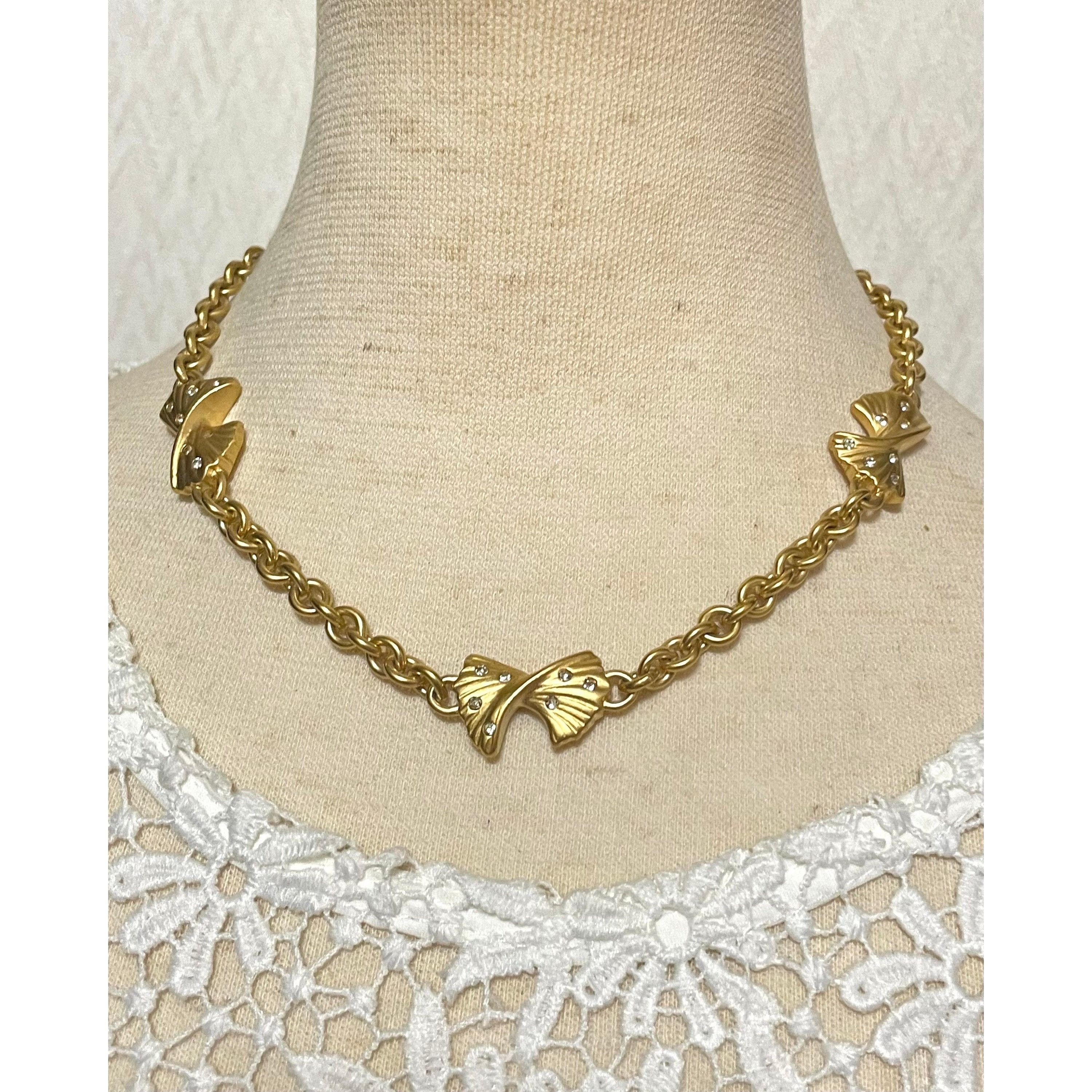Nina Ricci Vintage Nina Ricci golden chain necklace with ribbon bow and Size ONE SIZE - 6 Thumbnail