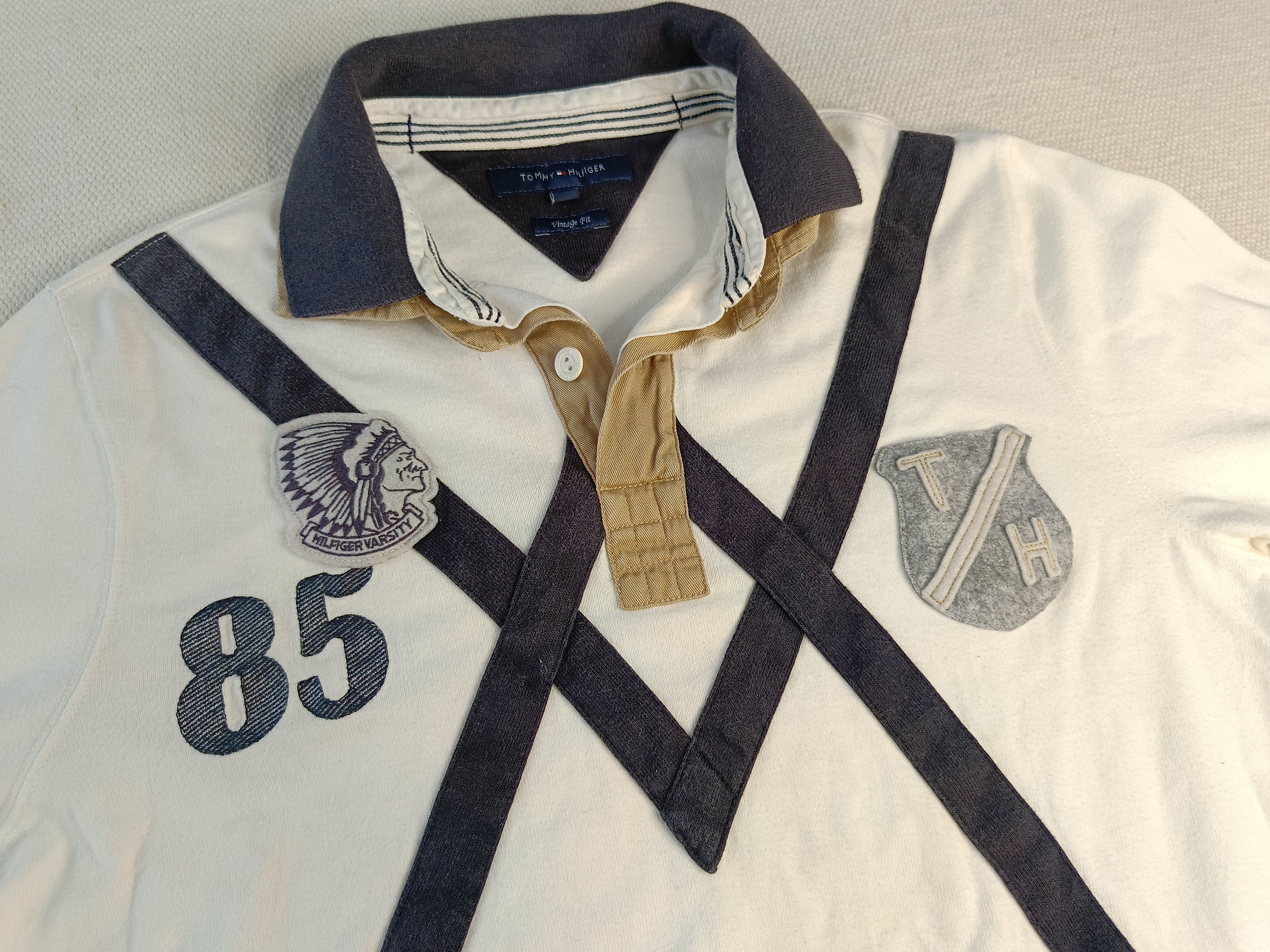 Tommy Hilfiger Tommy Hilfiger rugby polo long sleeve tshirt 90s vintage Size US M / EU 48-50 / 2 - 10 Thumbnail