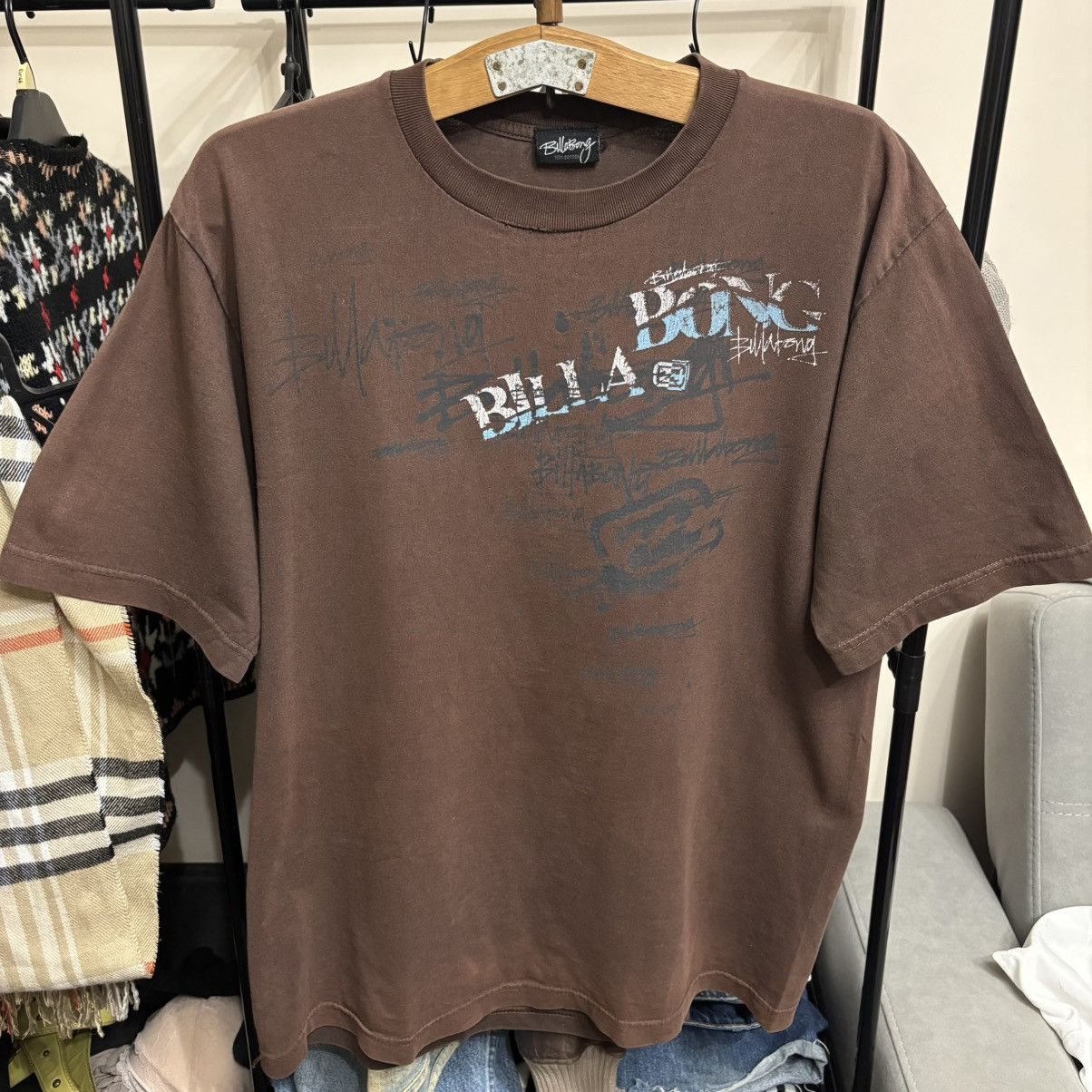 Billabong Vintage 90’s Billabong Brown Faded Surf SK8 Style T-Shirt Size US XL / EU 56 / 4 - 1 Thumbnail