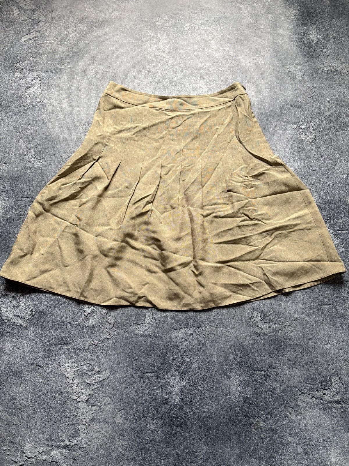 Ralph Lauren Purple Label Ralph Lauren Purple Label Luxury Beige Silk Skirt Size 4 Size 25" / US 0 / IT 36 - 2 Thumbnail