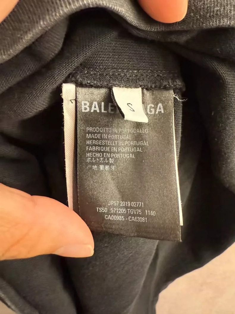 Balenciaga Balenciaga Sequined lock-up logo chest print lettering, di Size US S / EU 44-46 / 1 - 6 Thumbnail