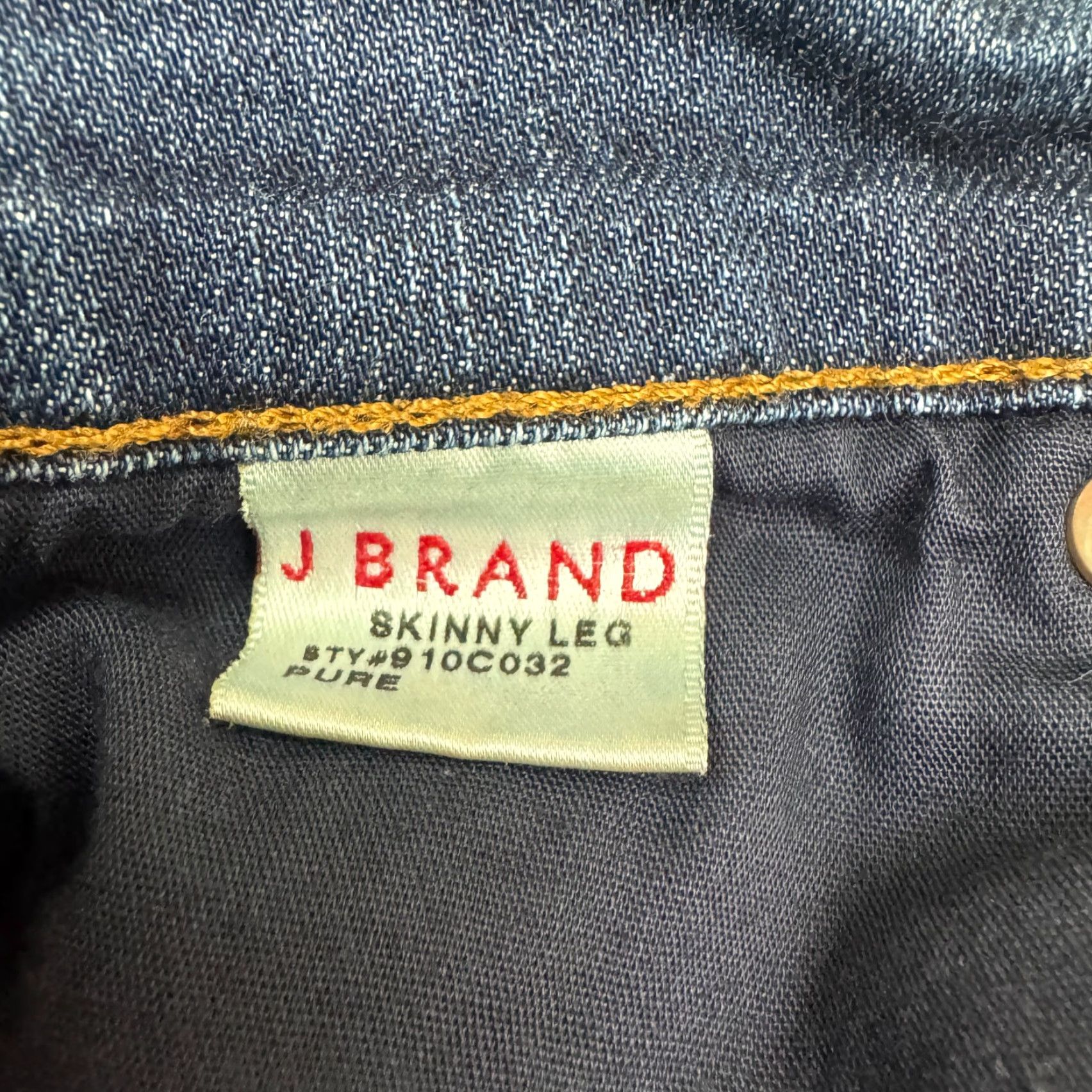 J Brand J Brand 910 Jeans Womens 26 Blue Dark Wash Mid Rise Skinny Denim Stretch Pocket 5-Pocket Regular Casual Vintage: No Men... (Oops) Size 26" / US 2 / IT 38 - 7 Thumbnail
