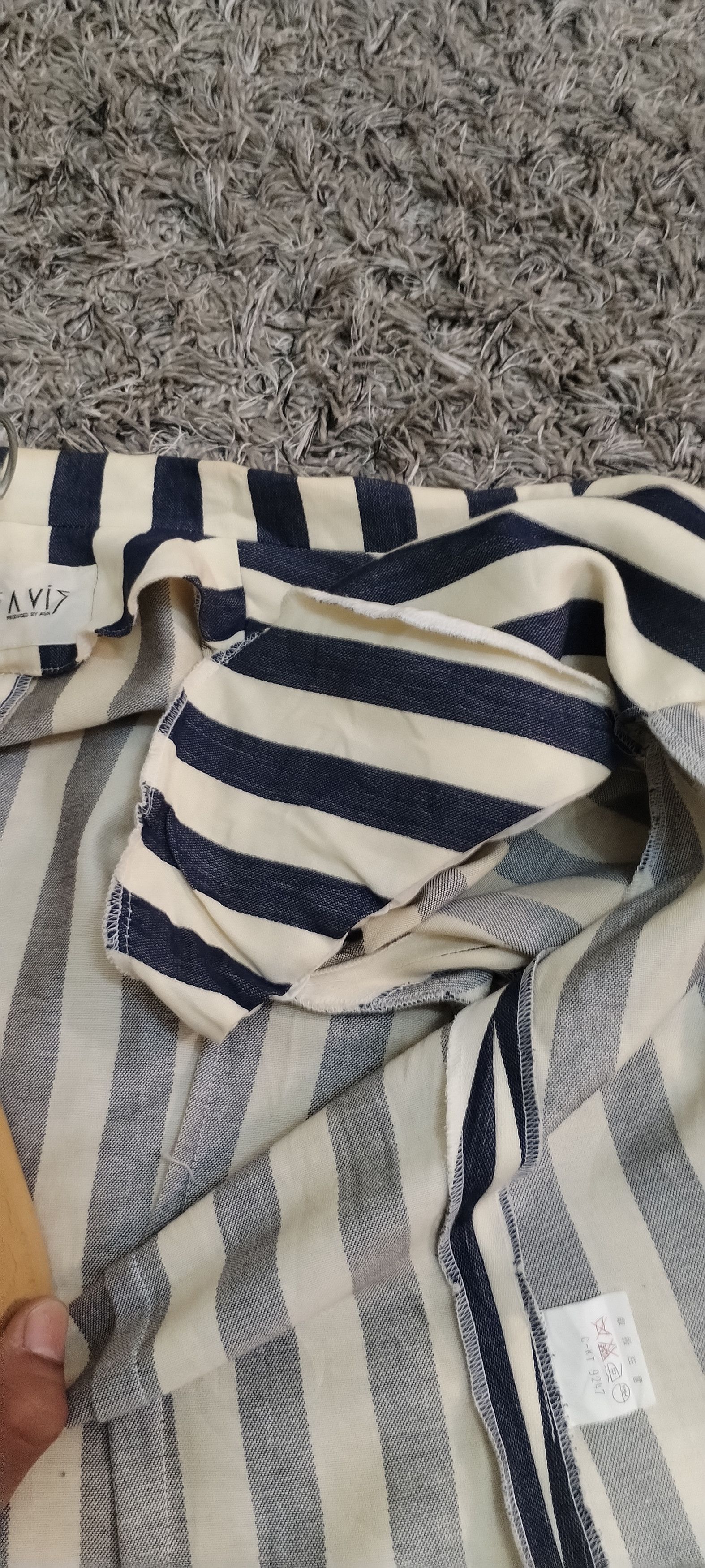 Japanese Brand Vis A Vis by ASH Size L / US 10 / IT 46 - 7 Thumbnail