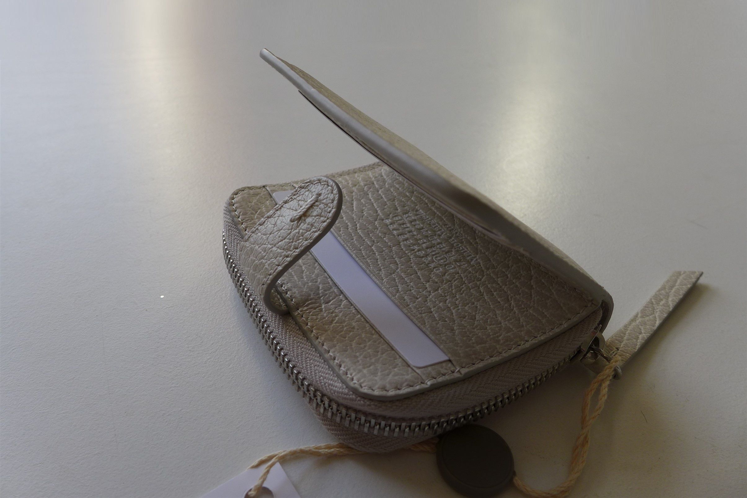 Maison Margiela Margiela Zip Wallet - Beige Calf Leather Size ONE SIZE - 4 Thumbnail