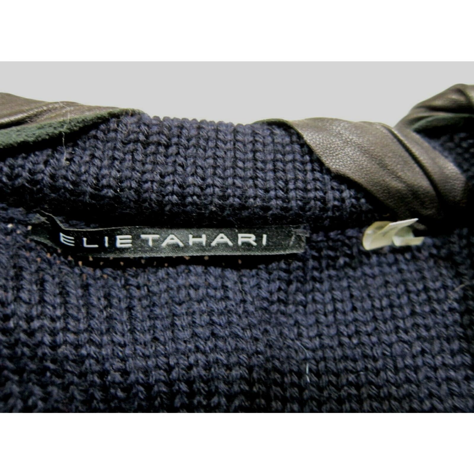 Elie Tahari VINTAGE Elie Tahari Cardigan Navy Blue 100% Wool Knit Women Large Open Neck Leather Trim Cardigan Sweater Size L / US 10 / IT 46 - 3 Thumbnail