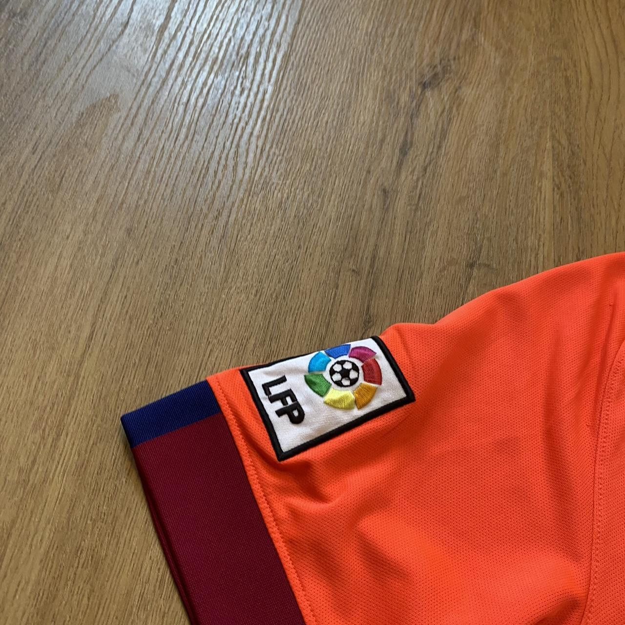 Nike 2014-15 FC Barcelona Nike Away Football Shirt Messi La Liga Size US M / EU 48-50 / 2 - 6 Thumbnail