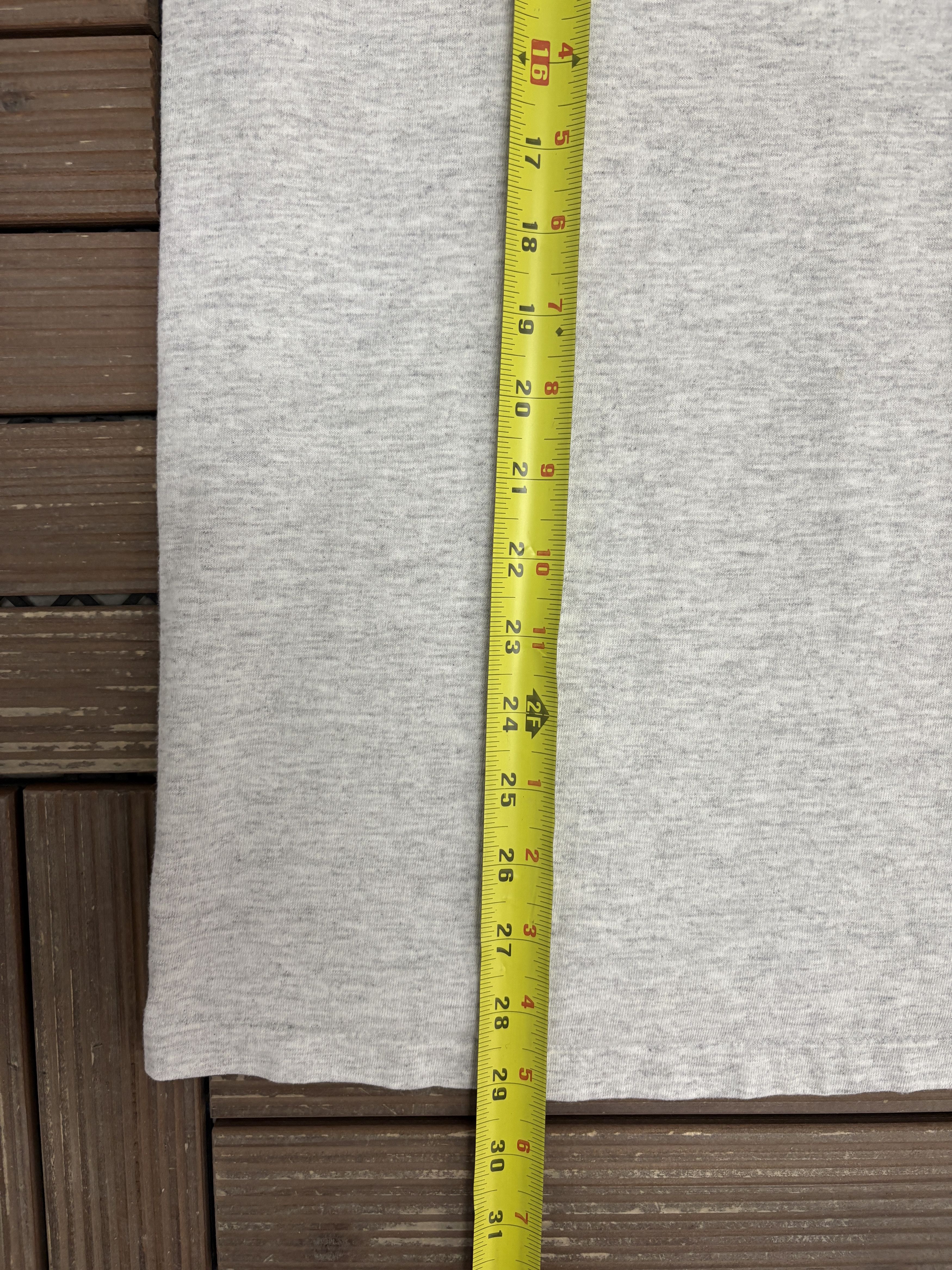 Vintage Hershey's Chocolate World Vintage Layered Grey T-Shirt Tee Size US XL / EU 56 / 4 - 9 Thumbnail