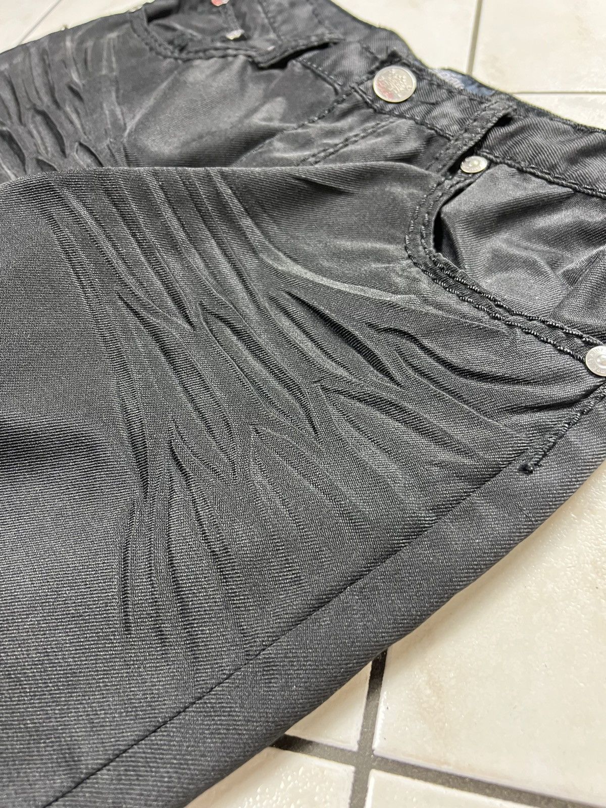 True Religion Vintage Dirty Denim y2k creased crumpled pants zip trousers Size US 32 / EU 48 - 8 Thumbnail