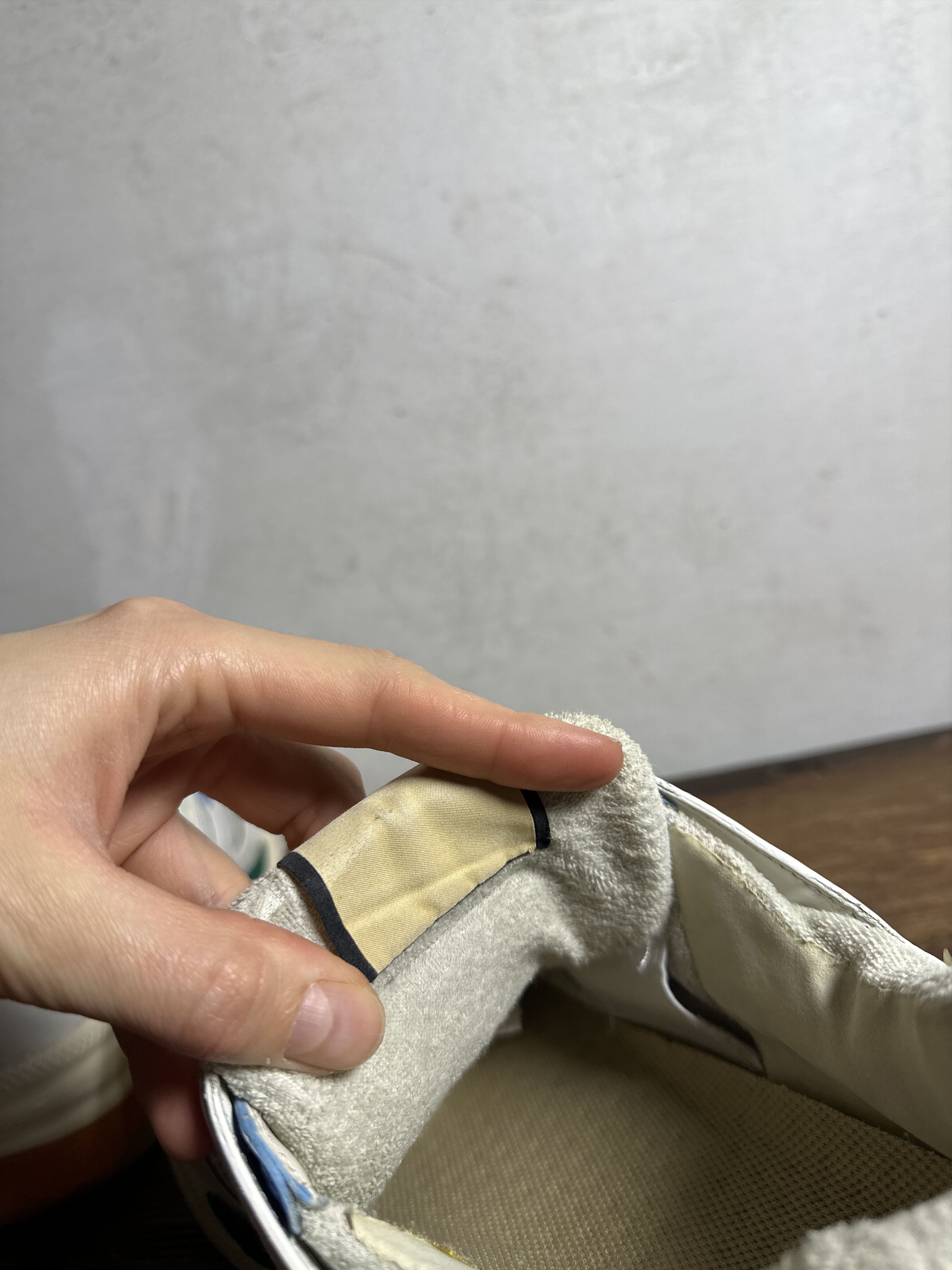 Gucci Gucci Ultrapace Distressed White Sneakers Size US 10 / EU 43 - 6 Thumbnail