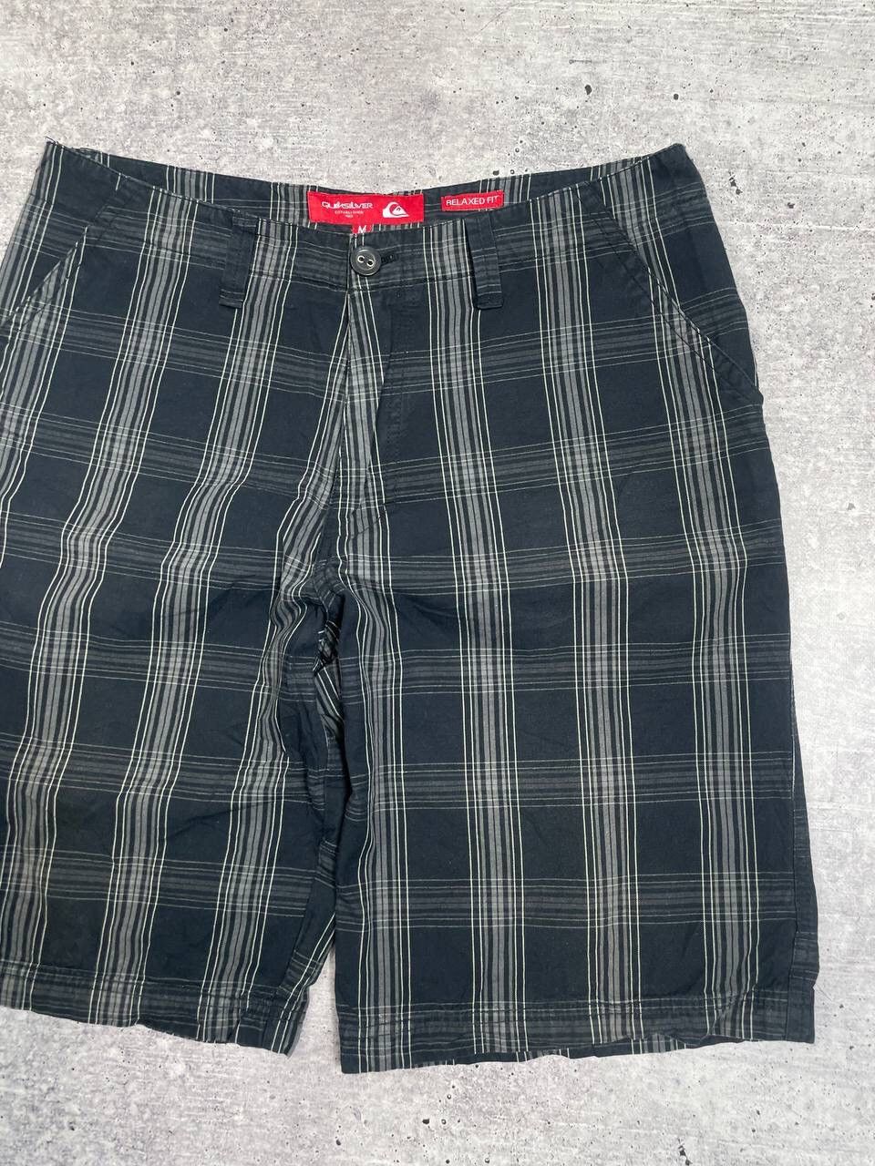 Quiksilver Vintage Quiksilver Big Logo Relaxed Fit Shorts Y2K Size US 34 / EU 50 - 6 Thumbnail
