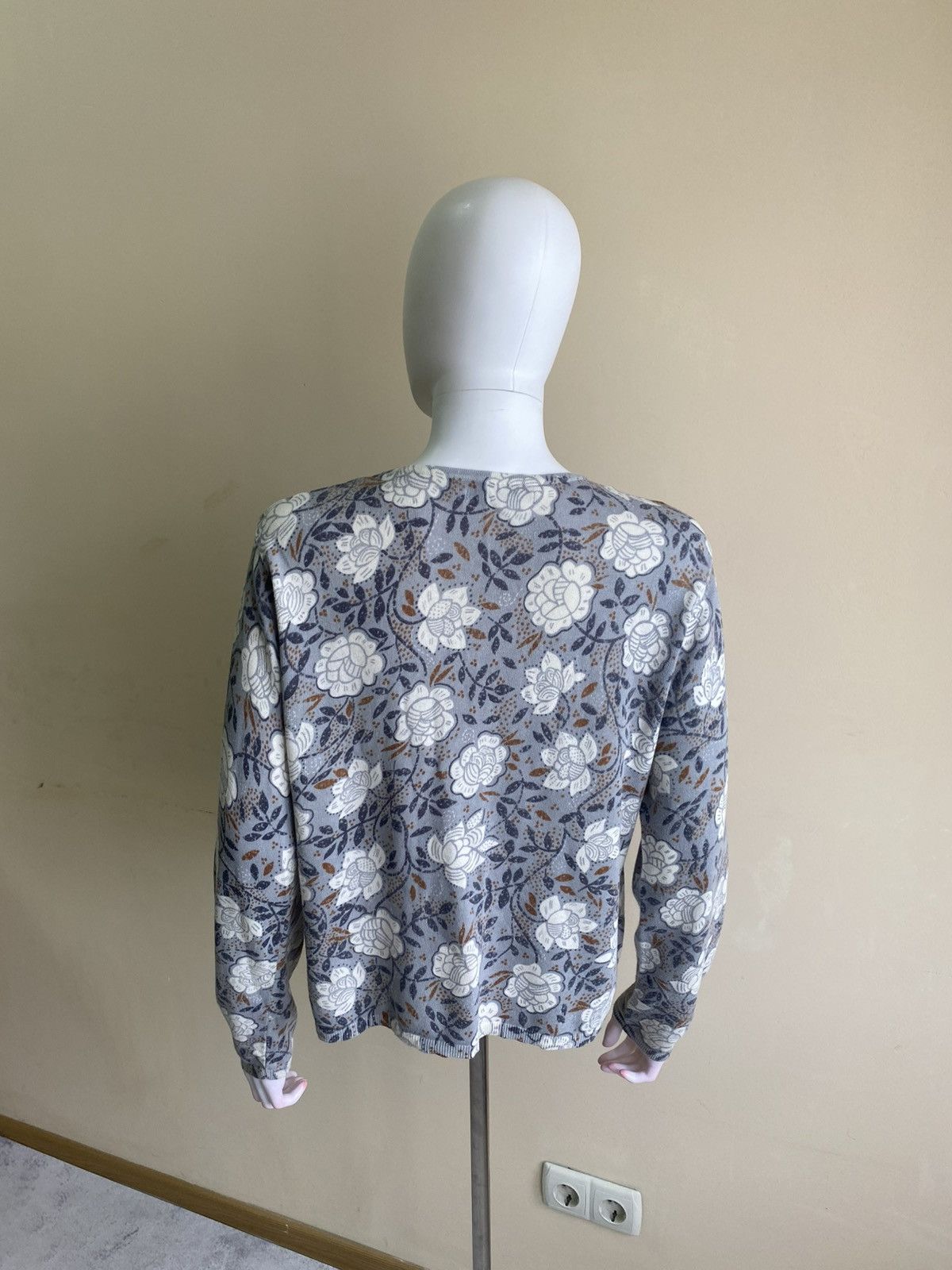 Gudrun Sjoden Gudrun Sjoden Gray Floral Knit Button Down Cardigan Sweater Size M / US 6-8 / IT 42-44 - 8 Thumbnail