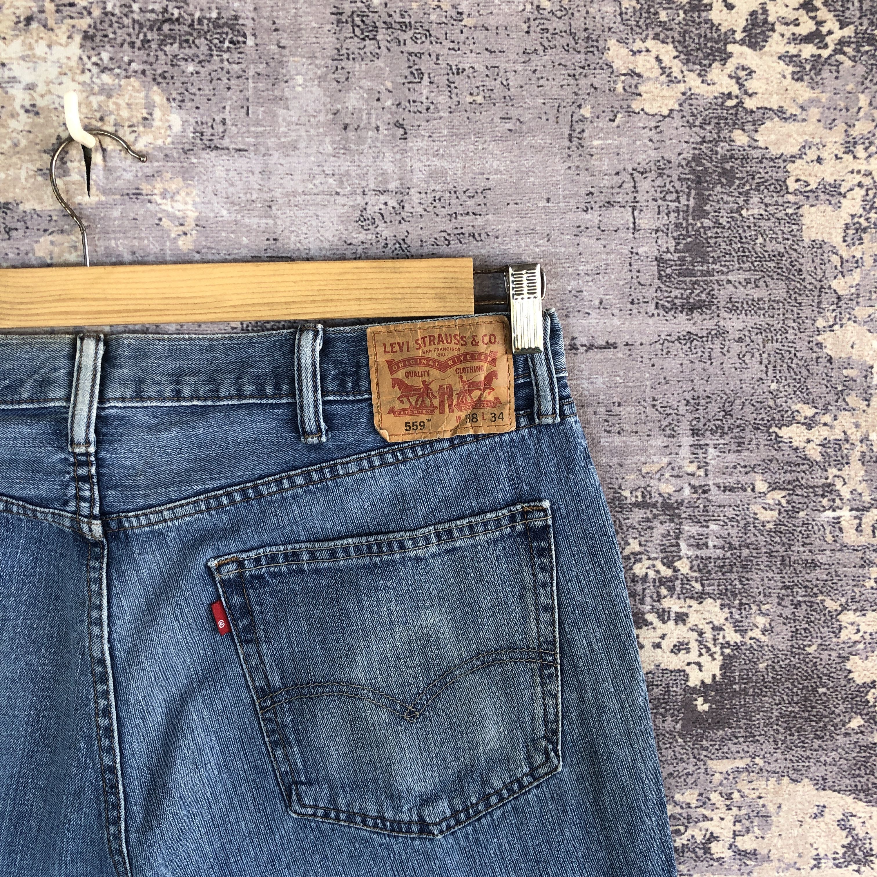 Levi's Vintage Levis 559 Baggy Jeans Levi's Faded Light Wash Denim Size US 40 / EU 56 - 5 Thumbnail