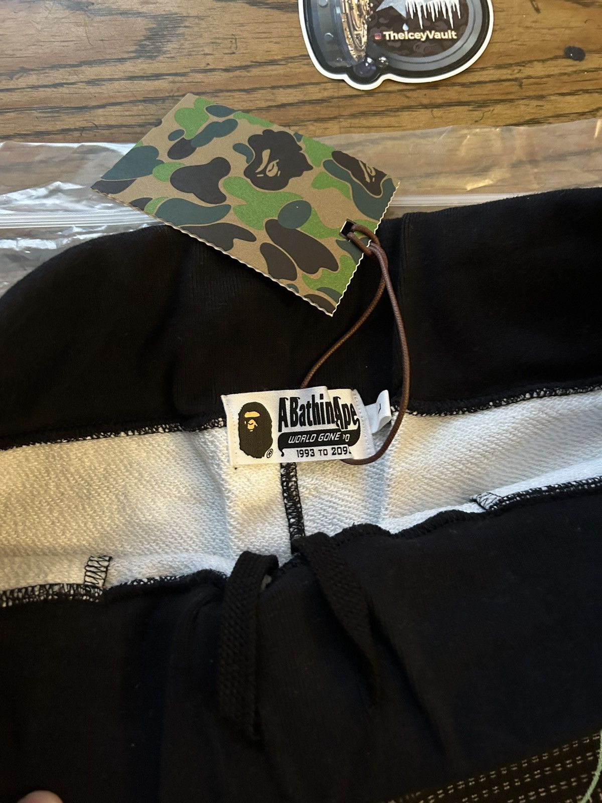 Bape Bape Text Code Camo Sweat Shorts Size US 32 / EU 48 - 7 Thumbnail