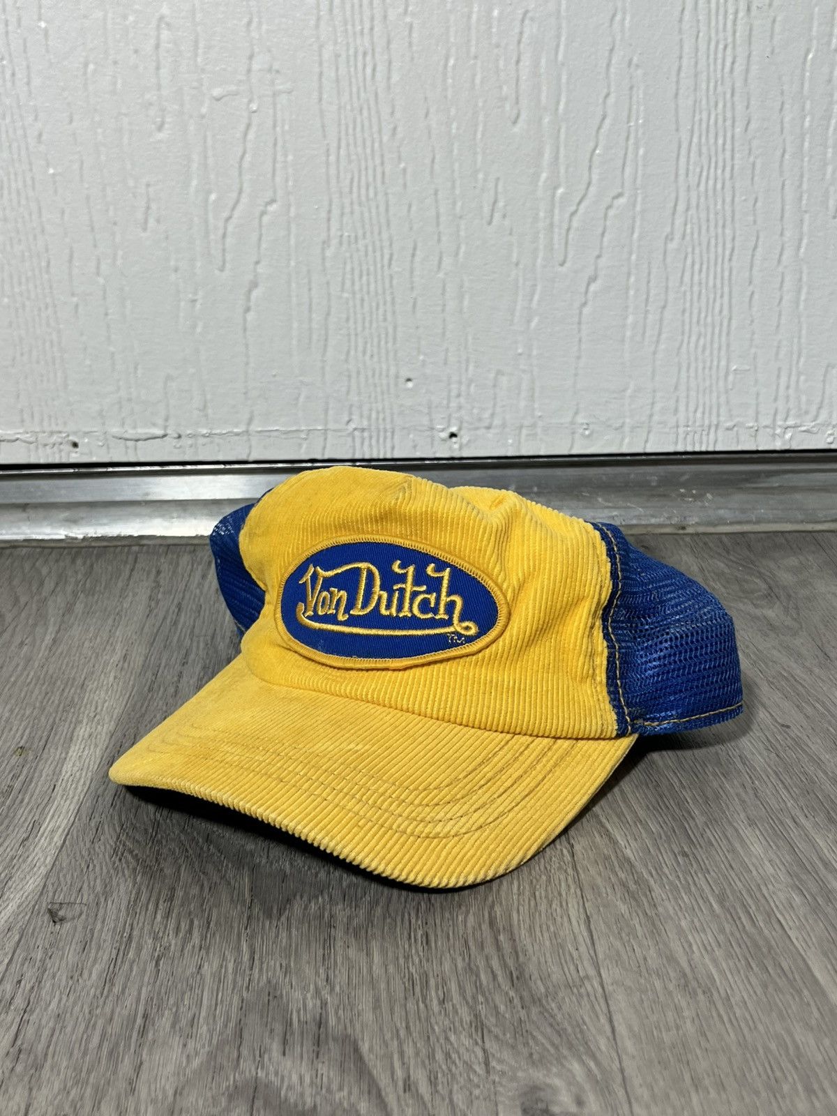 Von Dutch Vintage Y2K Von Dutch Logo Yellow Blue Trucker SnapBack Hat Size ONE SIZE - 3 Thumbnail