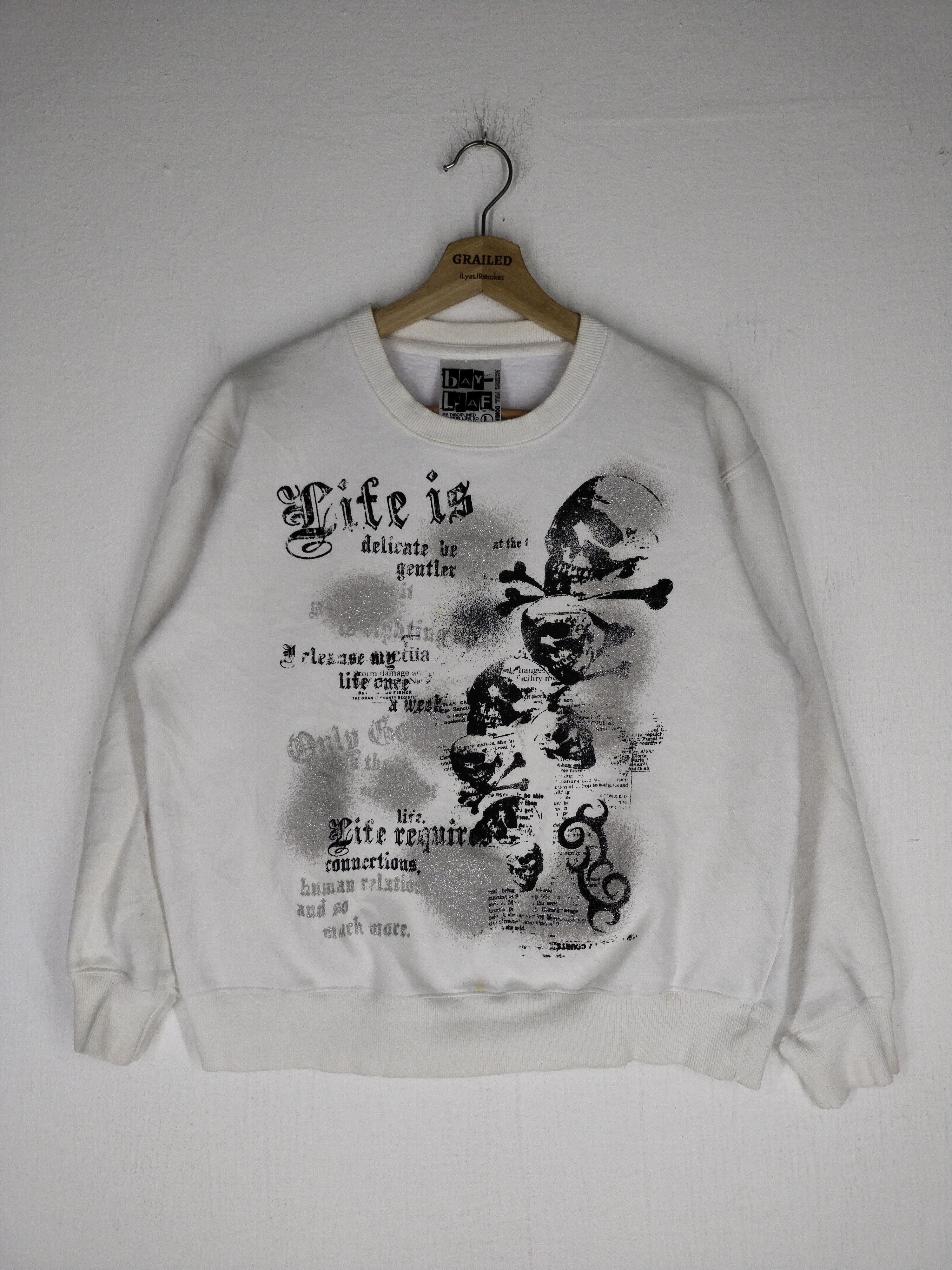 If Six Was Nine × Japanese Brand × Le Grande Bleu (L.G.B.) Vintage Japanese Streetwear Skull Design Sweatshirt Size US L / EU 52-54 / 3 - 1 Thumbnail