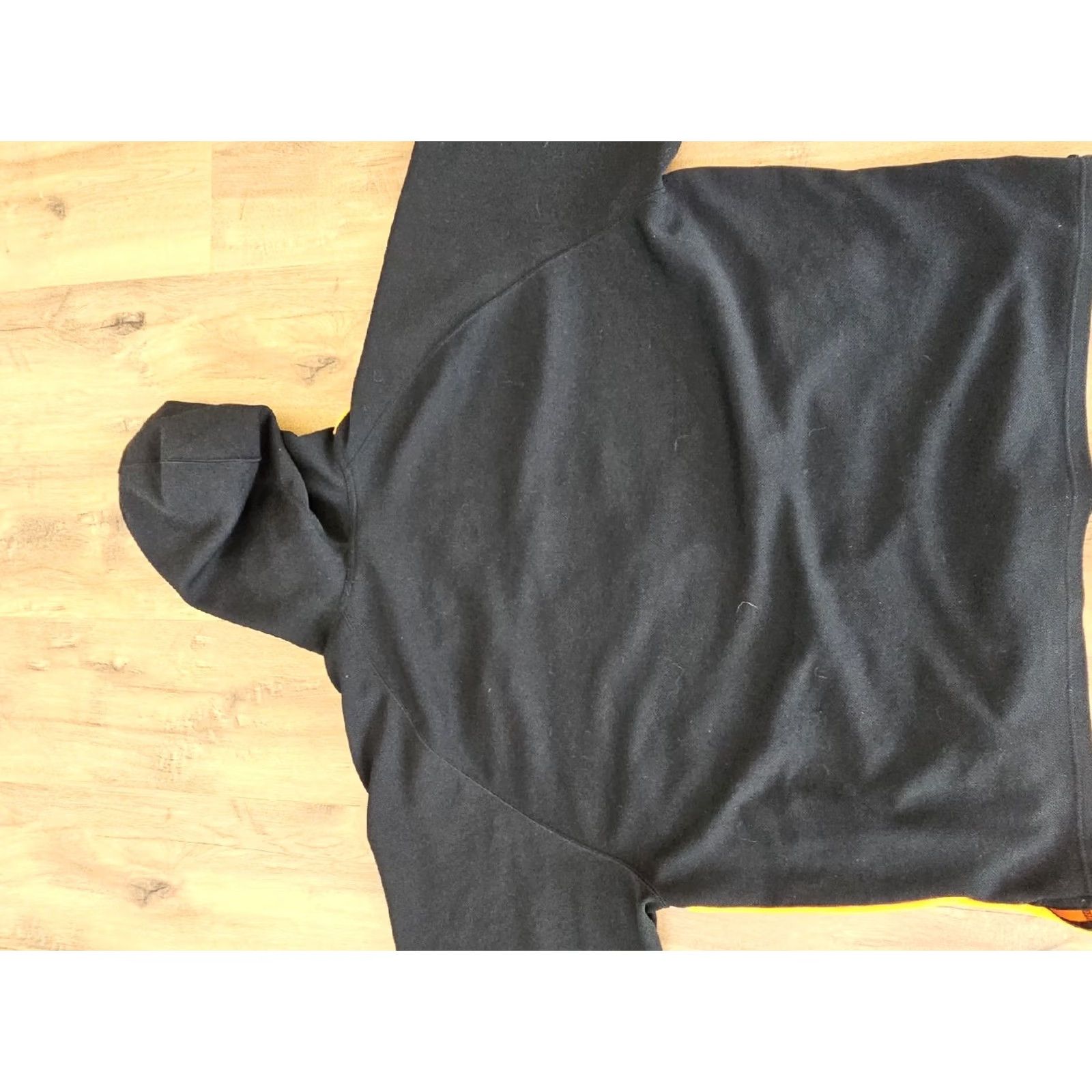 Nike Vtg Nike Basketball Hoops 1990s Warmup Hooded Shooting Shirt Mens XL Black Long Sleeve Vintage Nike Shirt Mens XL Hooded Basketball Growth? Size US XL / EU 56 / 4 - 8 Thumbnail