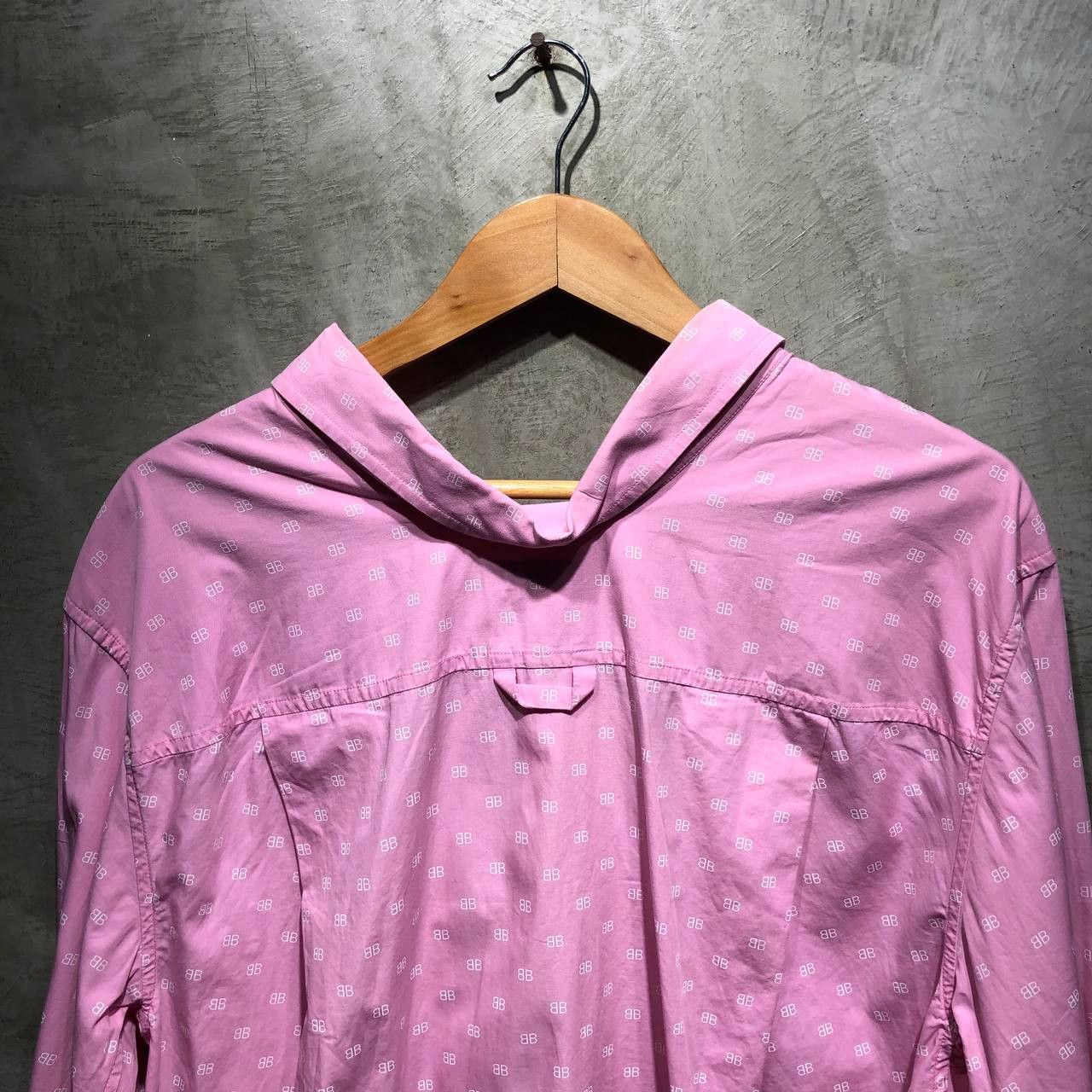Balenciaga Balenciaga BB logo all over print poplin shirt Size L / US 10 / IT 46 - 11 Thumbnail