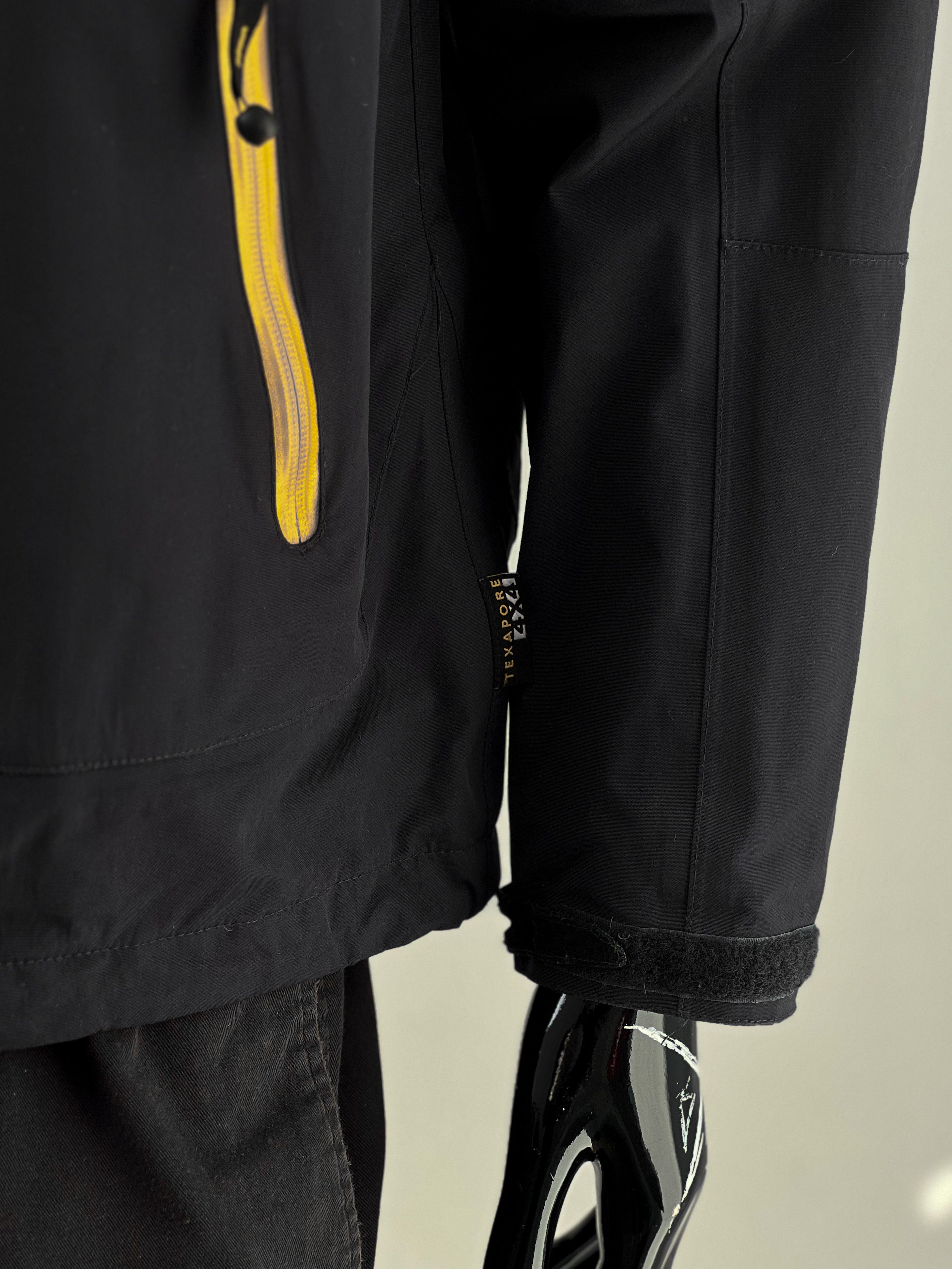 Jack Wolfskin Jack Wolfskin membrane jacket Size US M / EU 48-50 / 2 - 9 Thumbnail