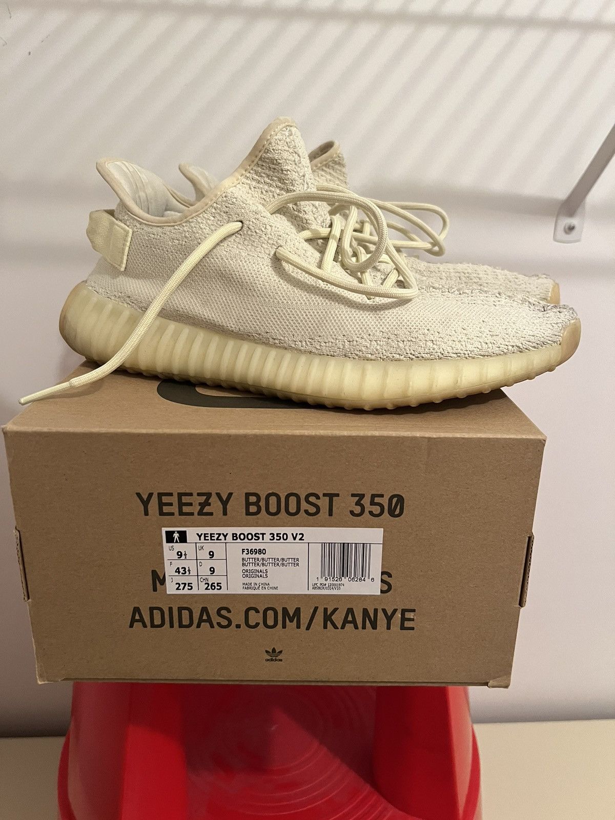 Adidas Yeezy Boost 350 V2 Size US 9.5 / EU 42-43 - 8 Thumbnail