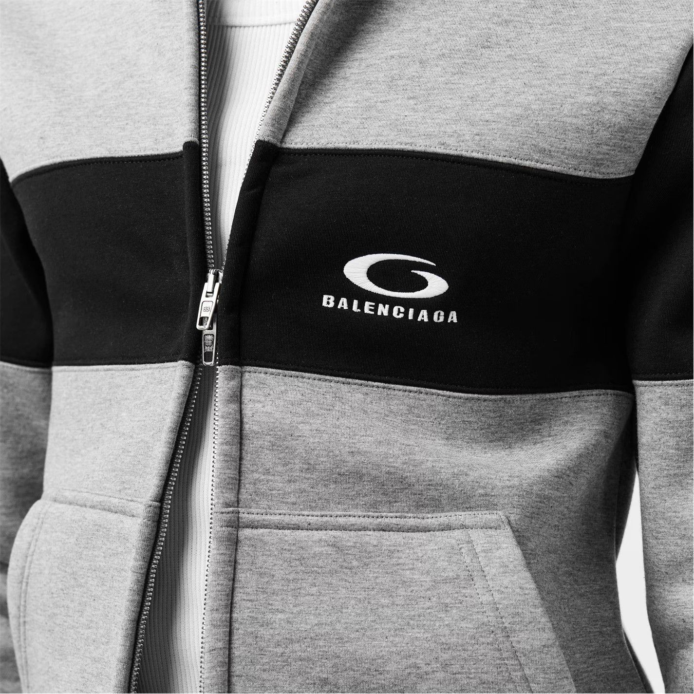 Balenciaga o1g2r1mq0226 Contrast Band Hoodie In Heather Grey/Black Size US L / EU 52-54 / 3 - 5 Thumbnail