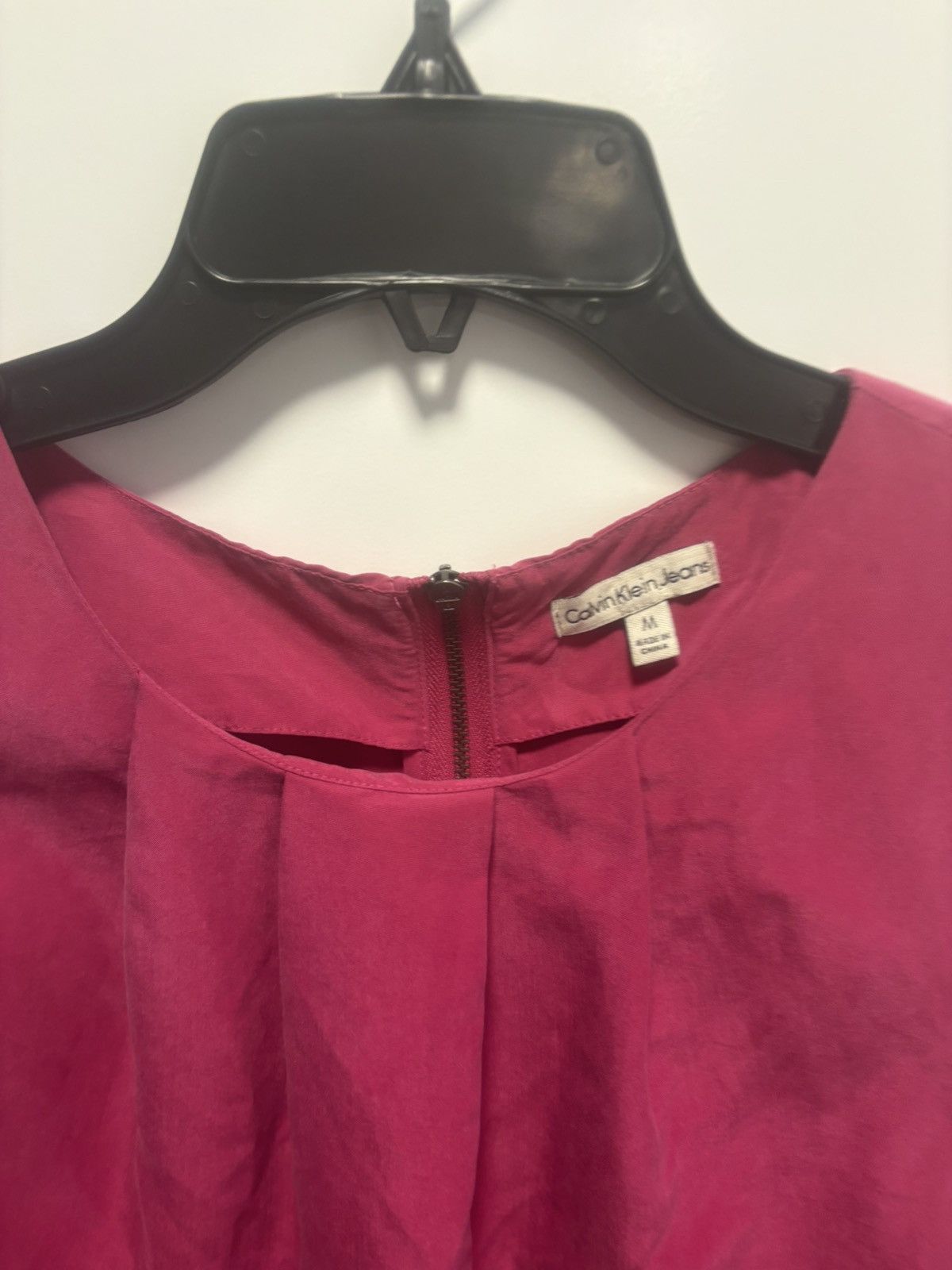 Calvin Klein Calvin Klein Jeans Pink SleevelessBlouse Pleated Neck Size M Size M / US 6-8 / IT 42-44 - 2 Thumbnail