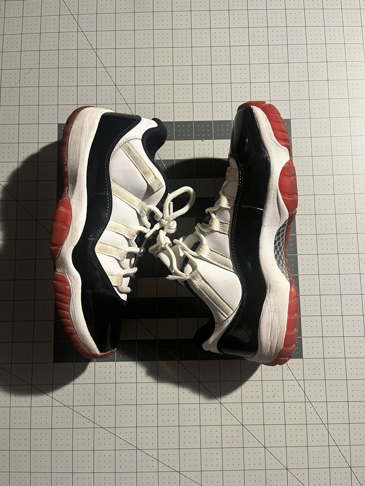 Jordan Brand jordan 11 concord bred Size US 8.5 / EU 41-42 - 3 Thumbnail