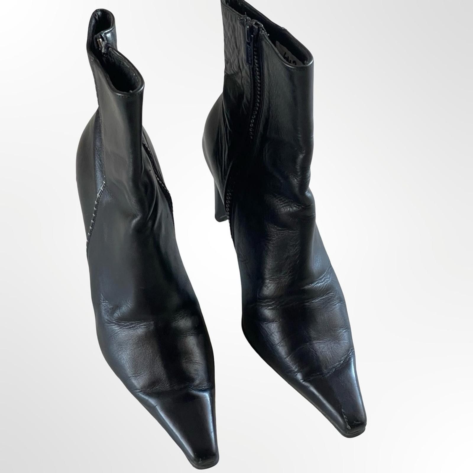 Other Vero Cuoio Women's Black Leather Pointed-Toe Ankle Boots Size US 7 / IT 37 - 3 Thumbnail