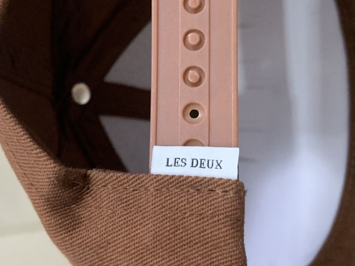 Les Deux LES DEUX COPENHAGUE SS23 LENS BASEBALL CAP (SAMPLE) Size ONE SIZE - 8 Thumbnail