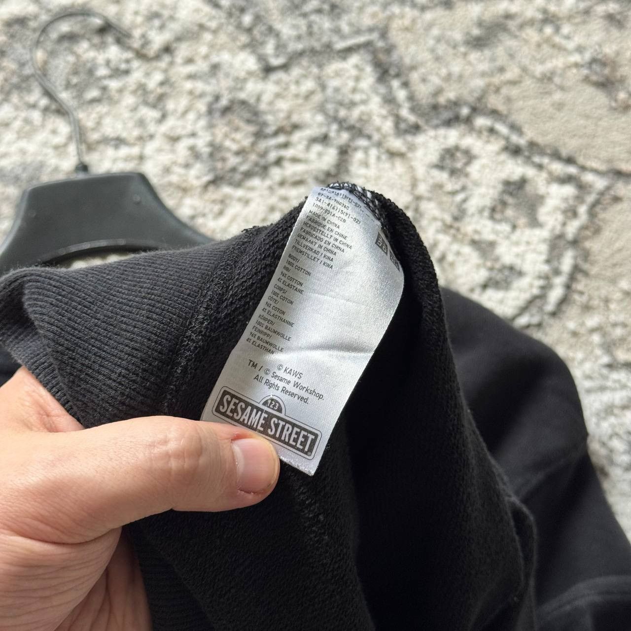 Kaws × Uniqlo Uniqlo x Kaws Crewneck Sweatshirt Size US M / EU 48-50 / 2 - 9 Thumbnail