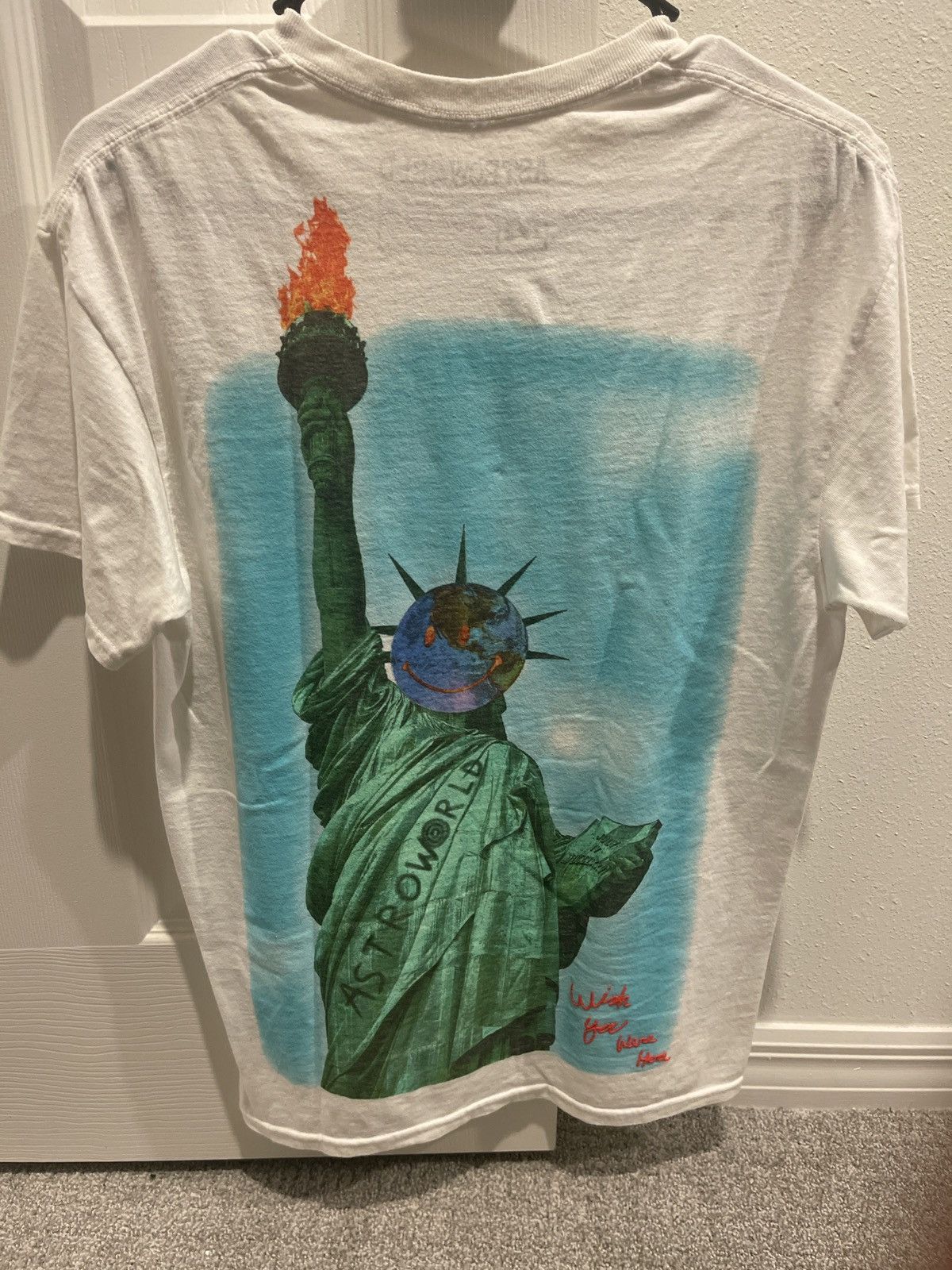 Travis Scott Wish you were here MSG Statue of Liberty Size US M / EU 48-50 / 2 - 2 Thumbnail