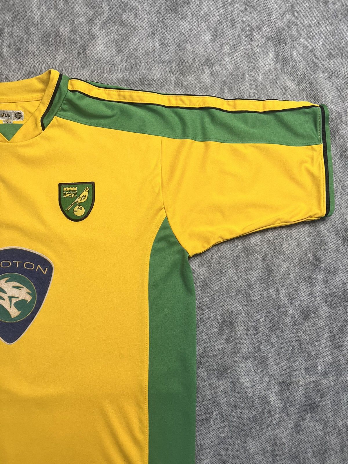 Other Norwich City Home Football Shirt 2003/05 Adults L Xara Size US L / EU 52-54 / 3 - 6 Thumbnail