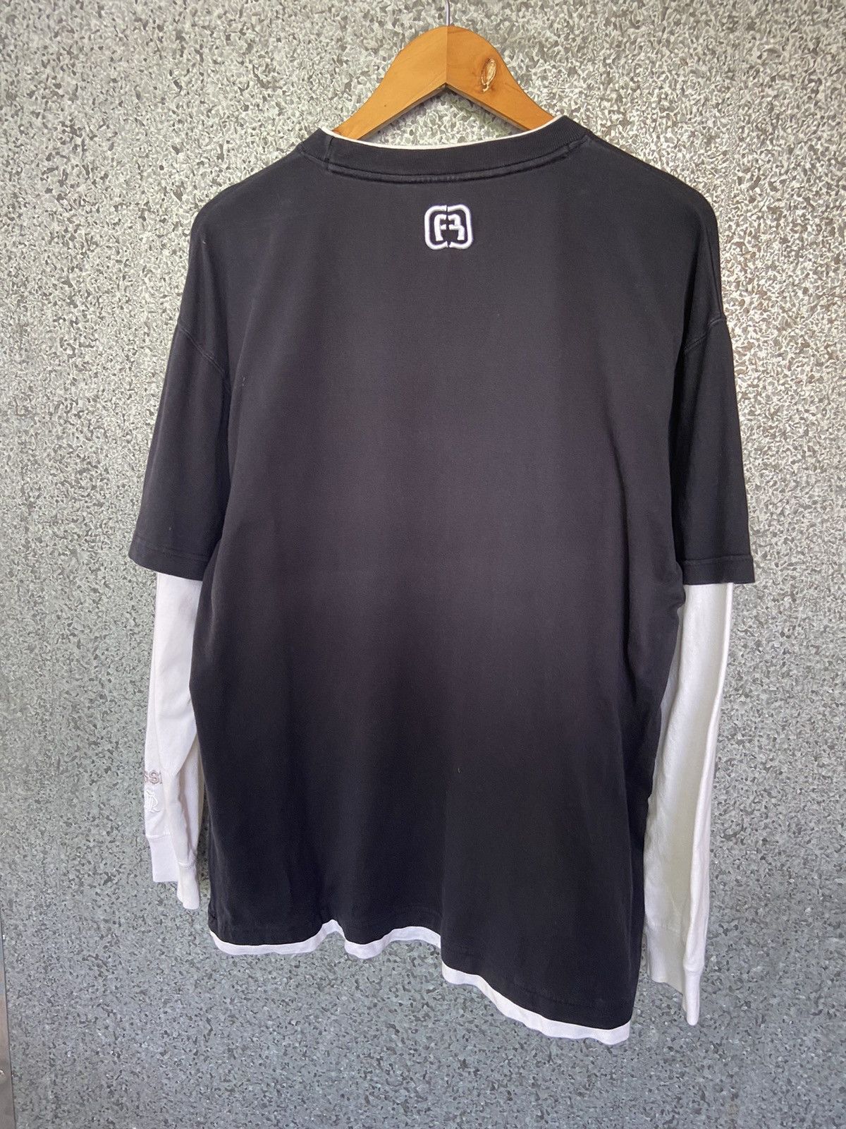 Massive Vintage y2k Freaky Massive t shirt double sleeve Size US L / EU 52-54 / 3 - 5 Thumbnail