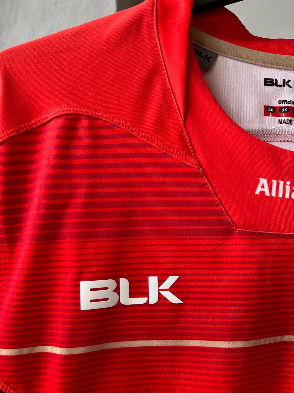Sports Specialties 2016/17 SARACENS BLK ALLIANZ AWAY RUGBY JERSEY SHIRT SIZE L Size US L / EU 52-54 / 3 - 5 Thumbnail