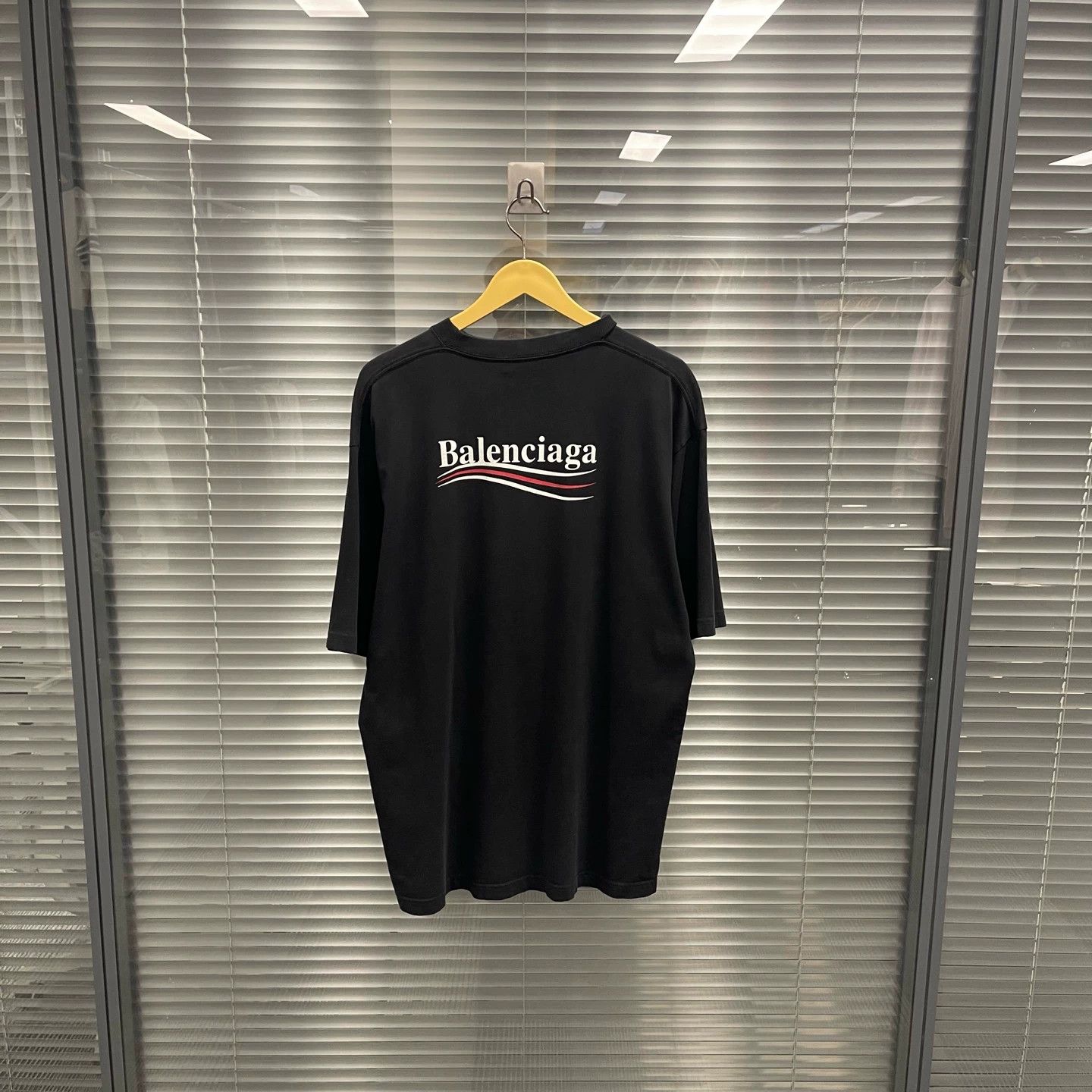 Balenciaga Balenciaga Coca-Cola Wave Print SS S Size 99 New Size US S / EU 44-46 / 1 - 2 Thumbnail