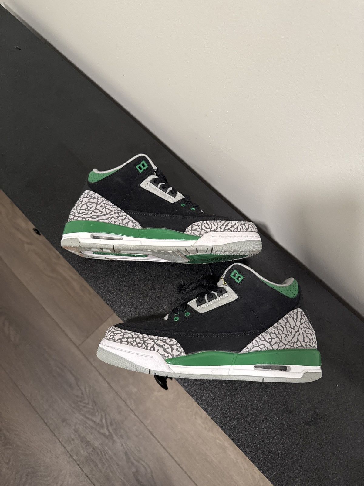 Jordan Brand × Nike Jordan 3 Retro Pine Green (Gs) Size US 7 / EU 40 - 2 Thumbnail