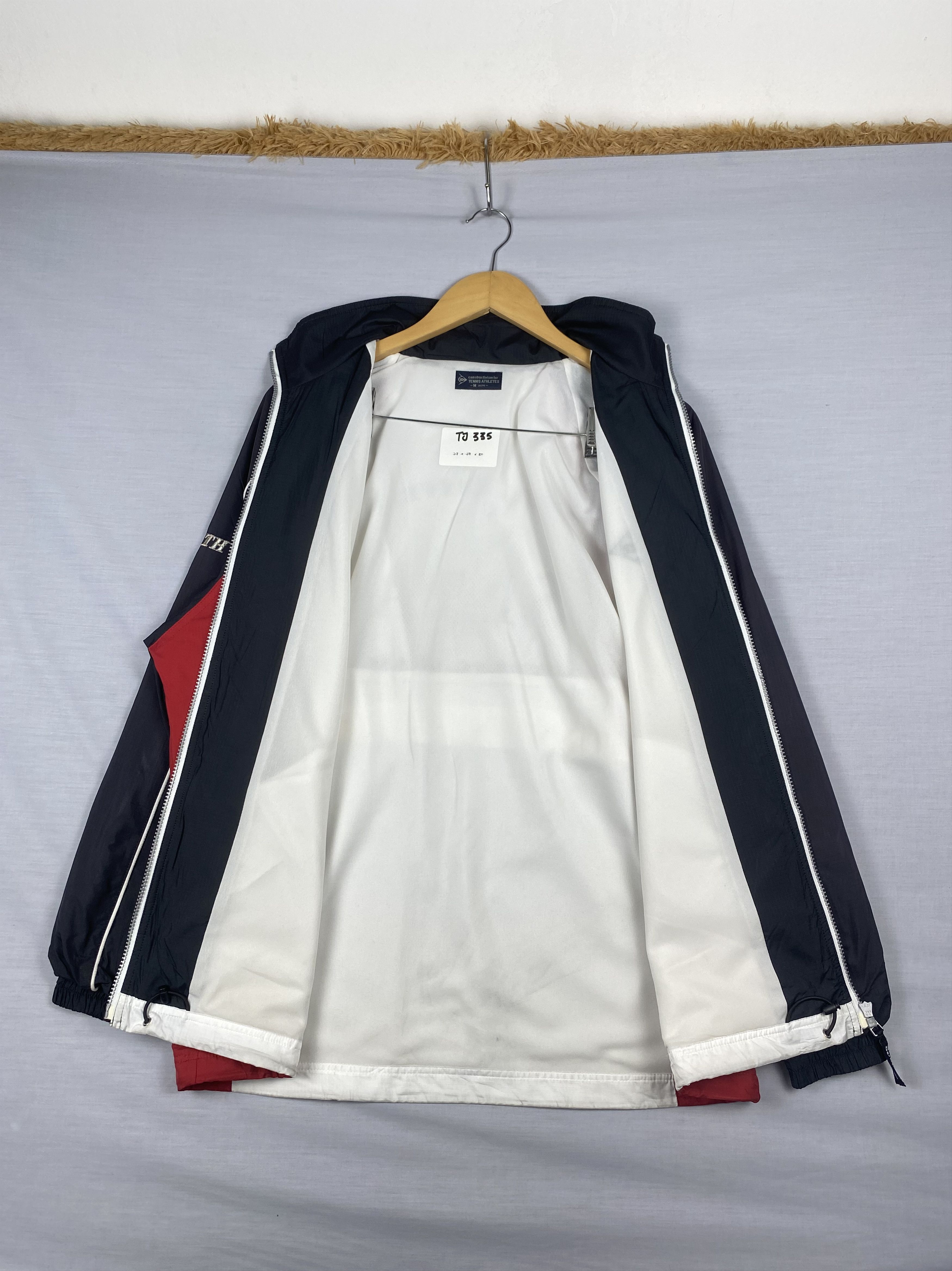 Dunlop Vintage Dunlop Tennis Athletes Sport Wear Light Jacket Size US M / EU 48-50 / 2 - 5 Thumbnail