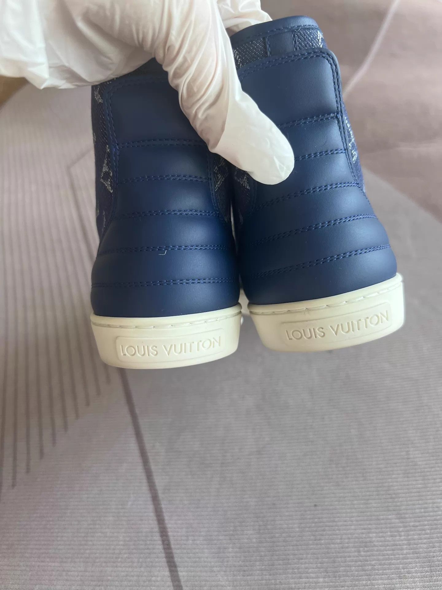Louis Vuitton Louis Vuitton Sneaker 37.5 Size US 7 / IT 37 - 6 Thumbnail