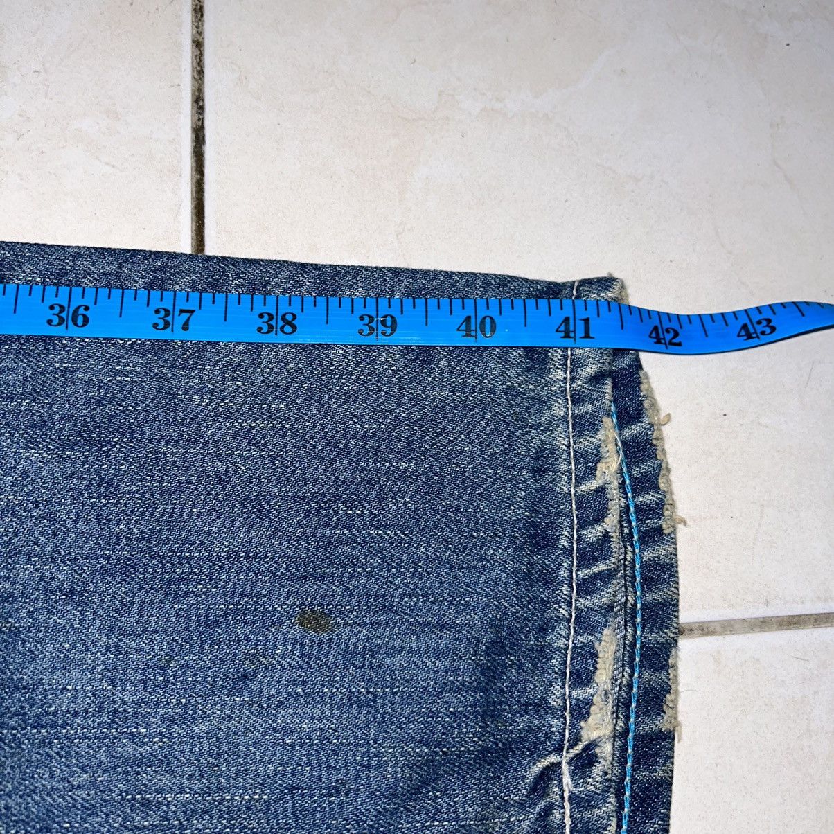 Vanquish Vanquish Distressed Jeans Size 30" / US 8 / IT 44 - 23 Thumbnail