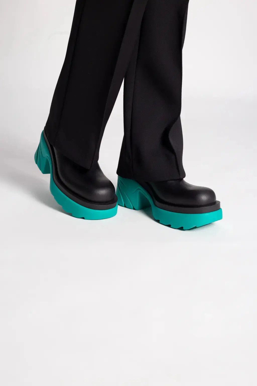 Bottega Veneta o1bcso1str0924 Flash in Black/Sky Blue Size US 5 / IT 35 - 3 Thumbnail