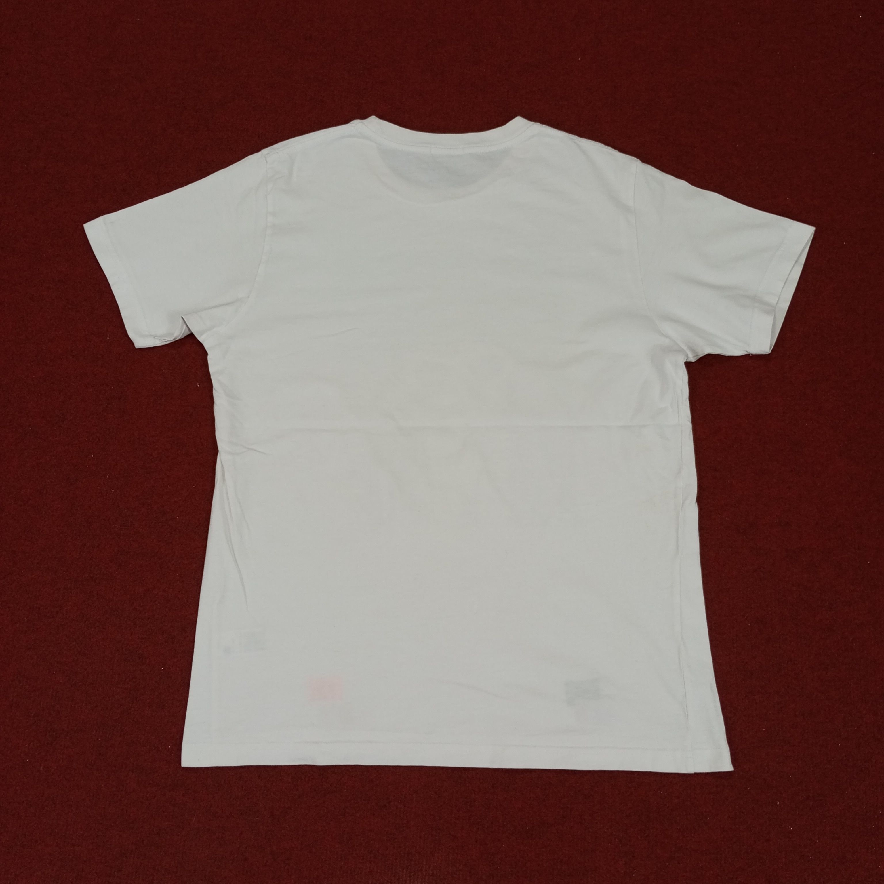 Vintage Kurt Cobain Nirvana Singer Music Phototees Style Tshirt Size US M / EU 48-50 / 2 - 3 Thumbnail