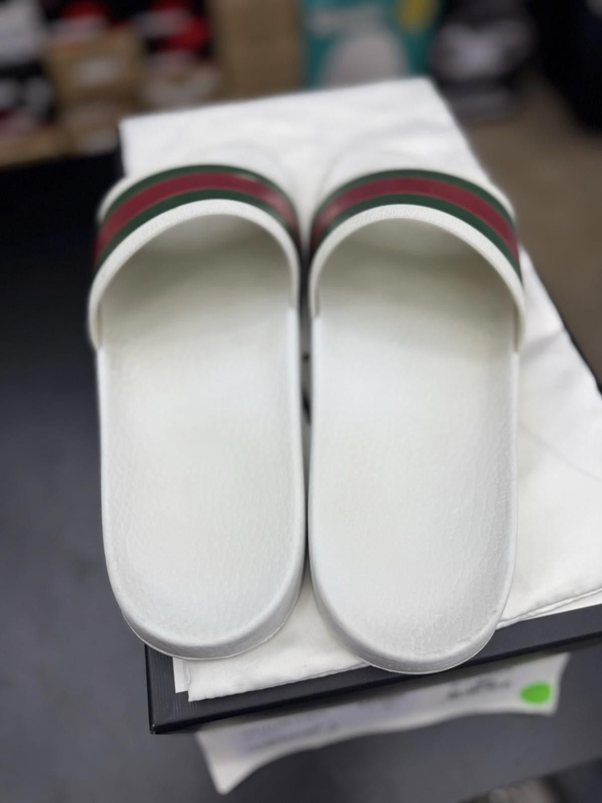 Gucci OG GG Gucci Men’s Slide Size 9G With Box Authentic Pre Owned Size US 9 / EU 42 - 11 Thumbnail