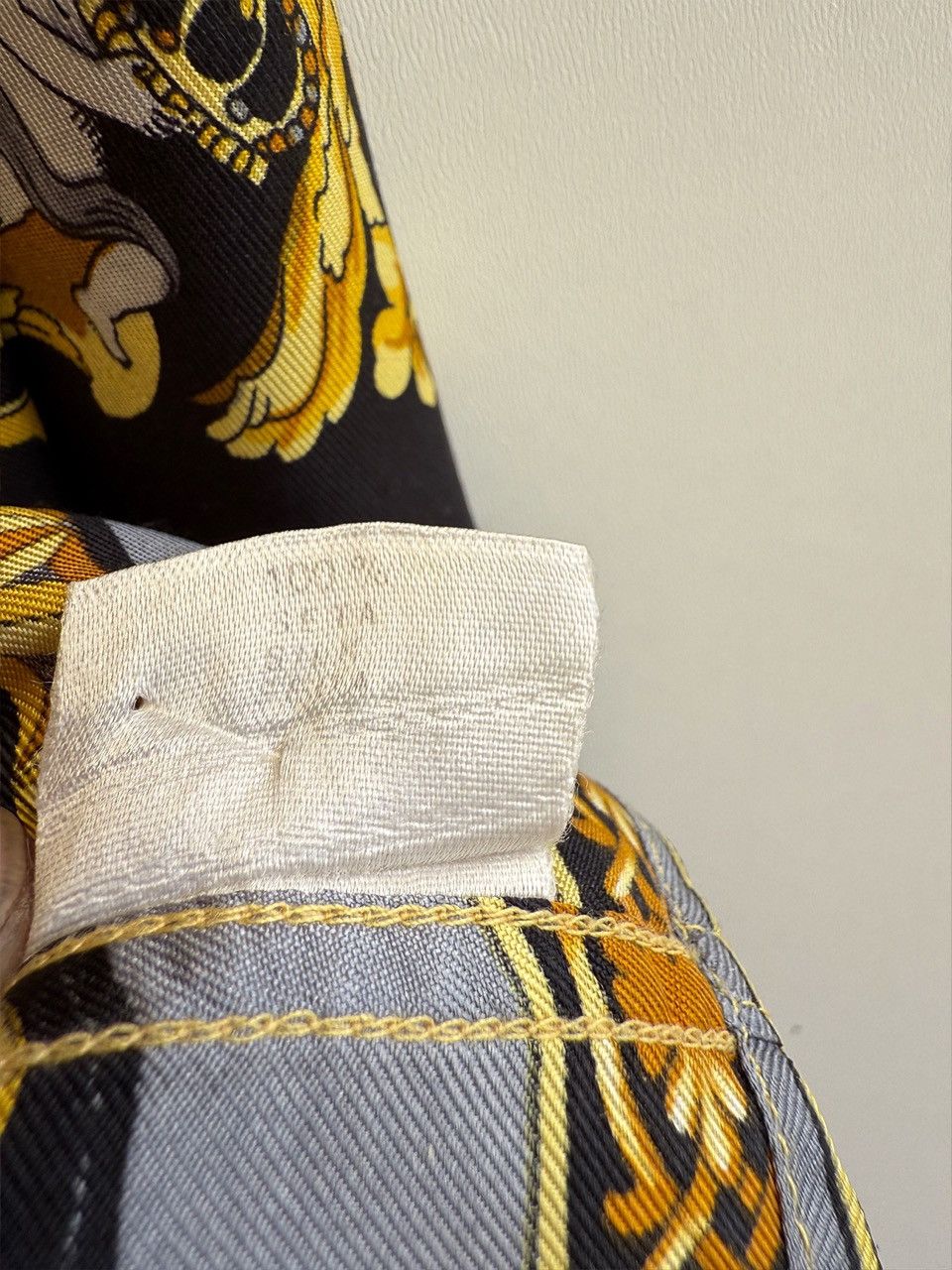 Versace V2 by Gianni Versace – Baroque Men Long Sleeve Silk Shirt Size 42L - 10 Thumbnail