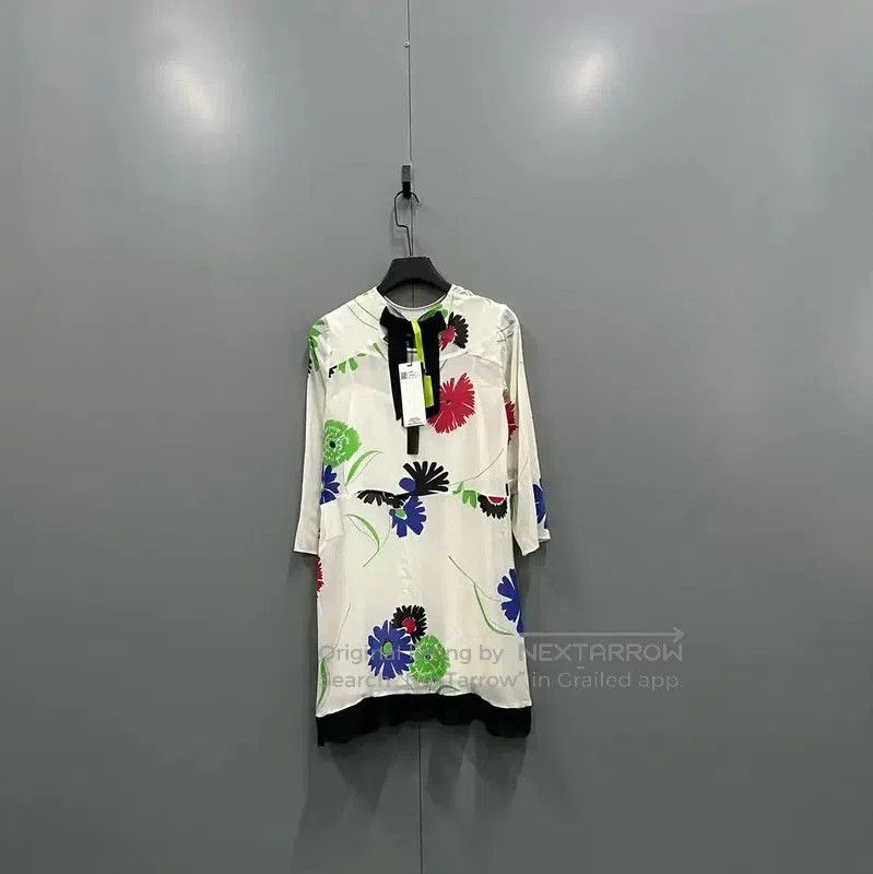 Valentino Valentino Summer White Floral Midi Dress . Size XXS / US 00 / IT 34 - 2 Thumbnail