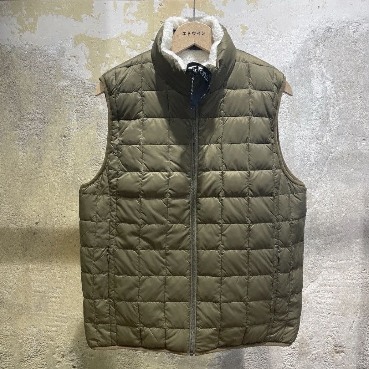 TAION Taion Mountain Reversible Down Fleece Vest Size US S / EU 44-46 / 1 - 5 Thumbnail